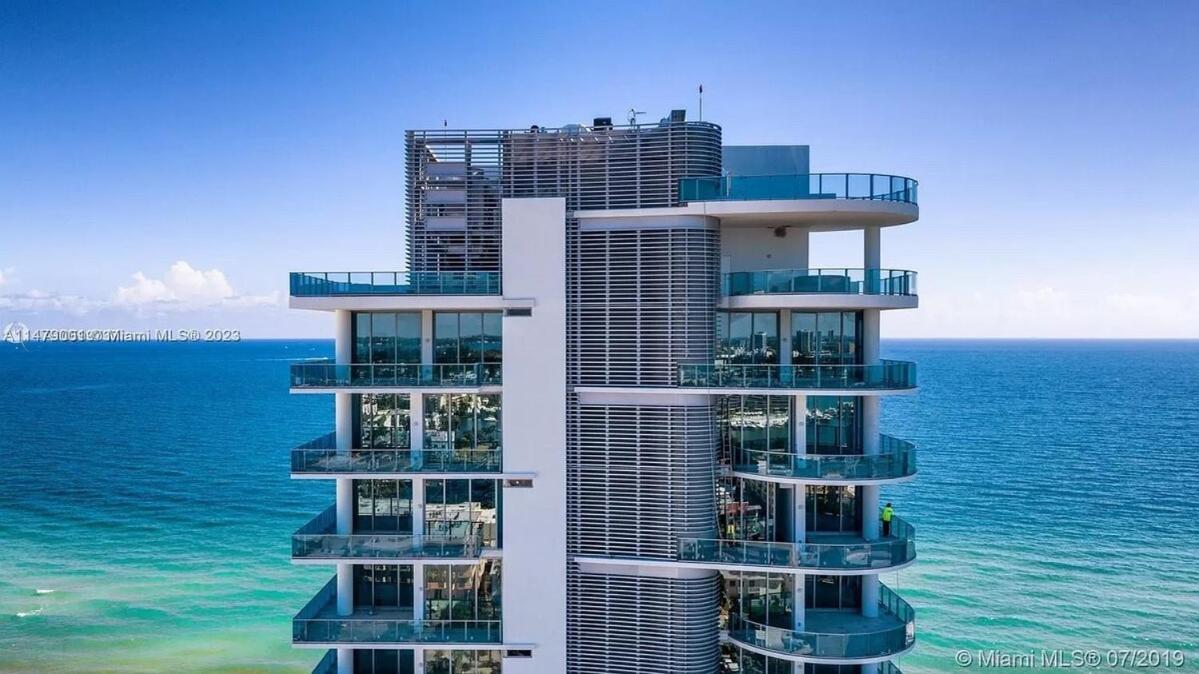 Ocean View With Access L'atelier Apartment