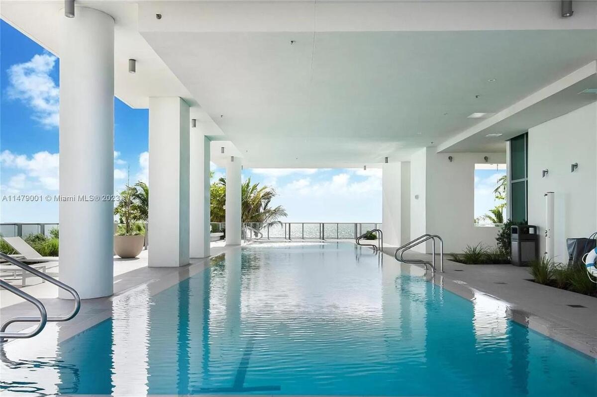 Ocean View With Access L'atelier Apartment Miami Beach