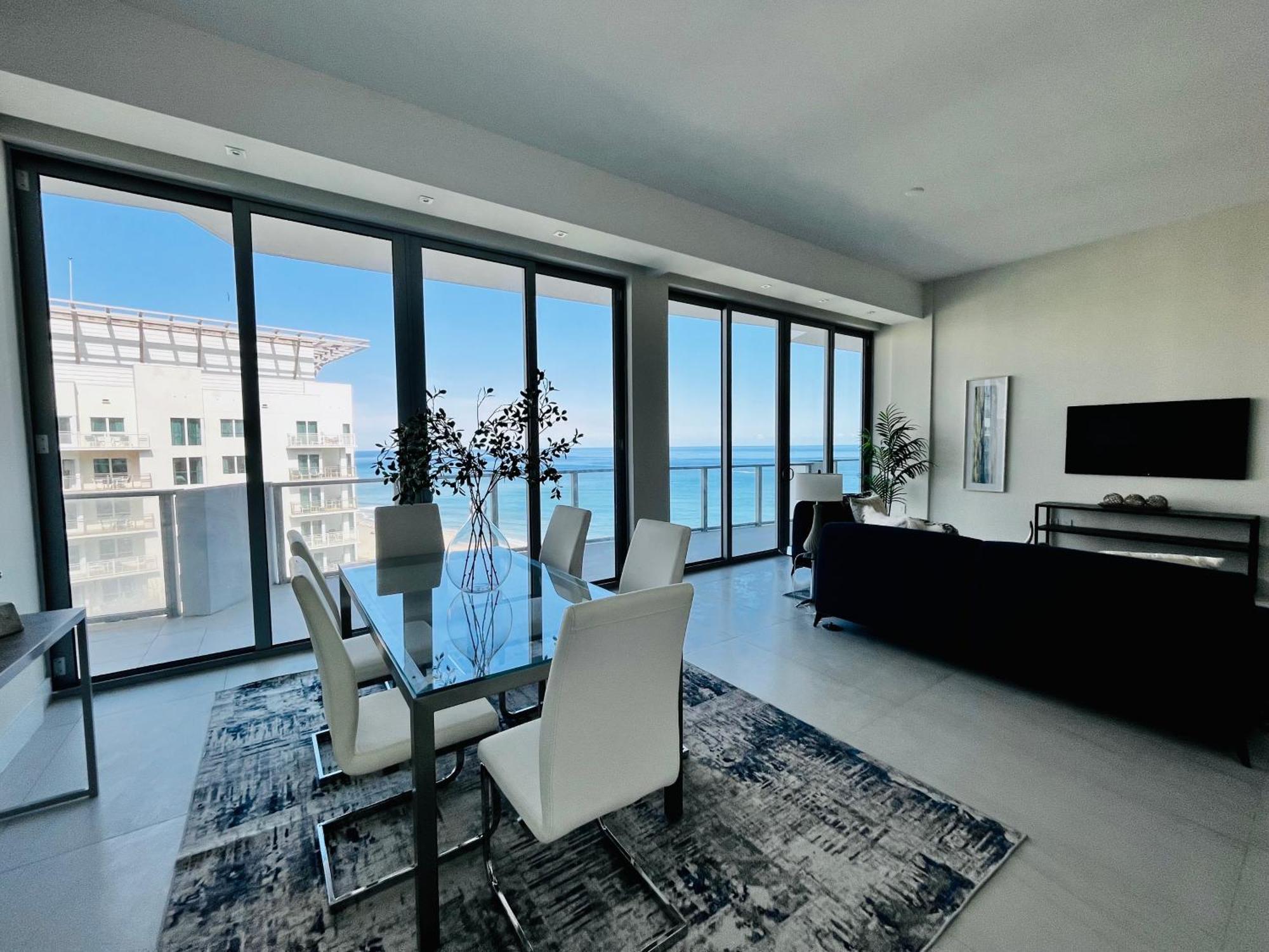 Apartment Ocean Views, Your Oasis Awaits Riviera Beach