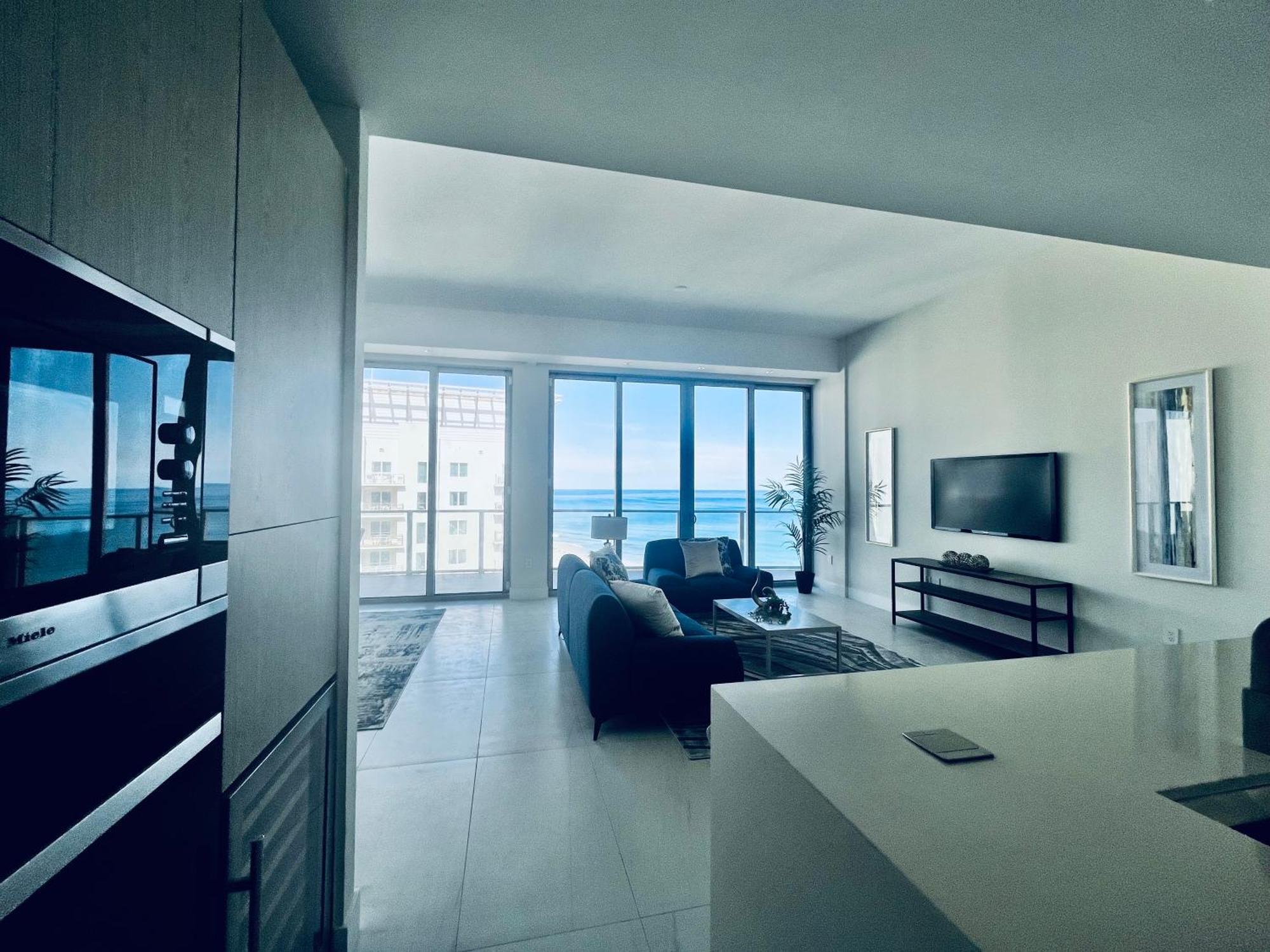 Ocean Views, Your Oasis Awaits *
