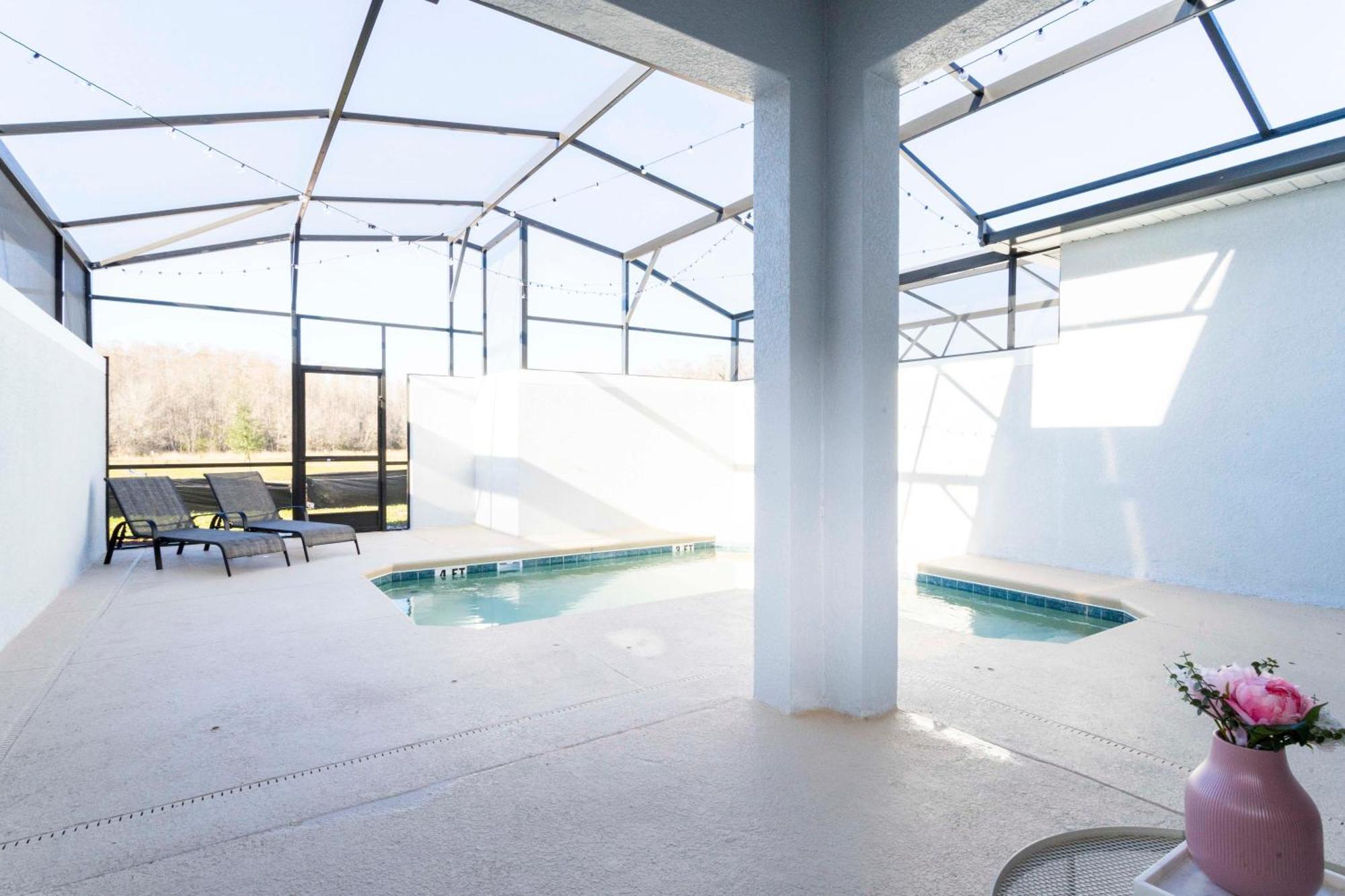 Enchantment 4br Luxury With A Pool! - 4379 Sl Holiday home
