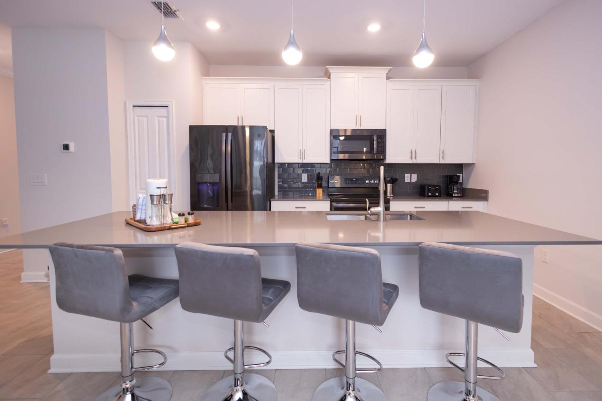 2901 Ss Discover Opulence 4-bedroom With Pool, And Magical Themed Rooms! Holiday home Kissimmee