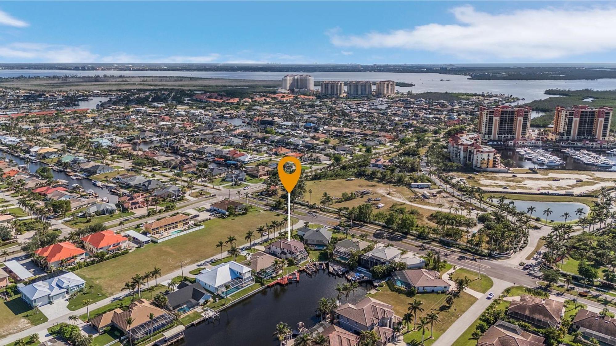 Stunning Luxury! Gulf Access, Pool Table - Harbour Haven - Roelens * Cape Coral