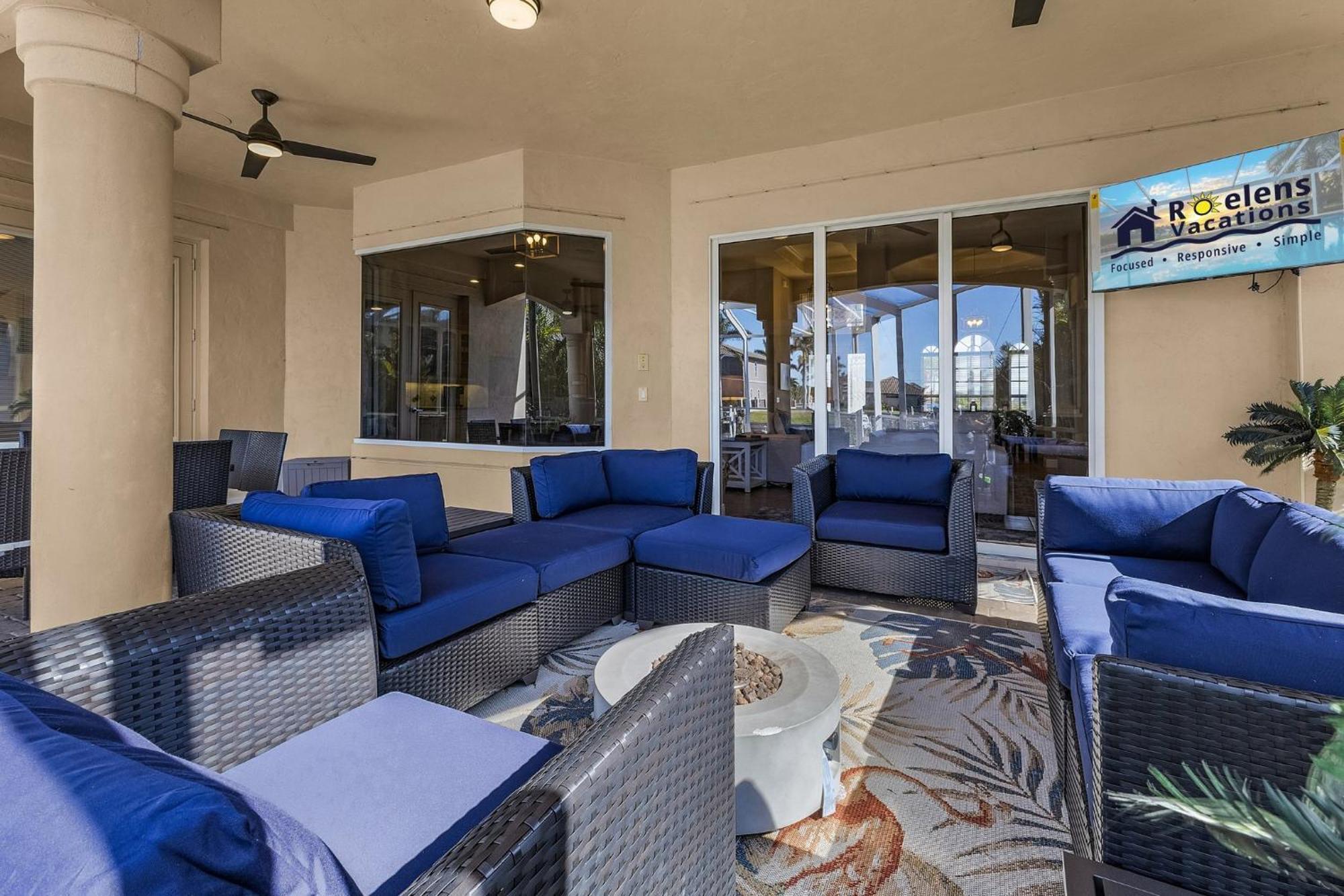 Stunning Luxury! Gulf Access, Pool Table - Harbour Haven - Roelens