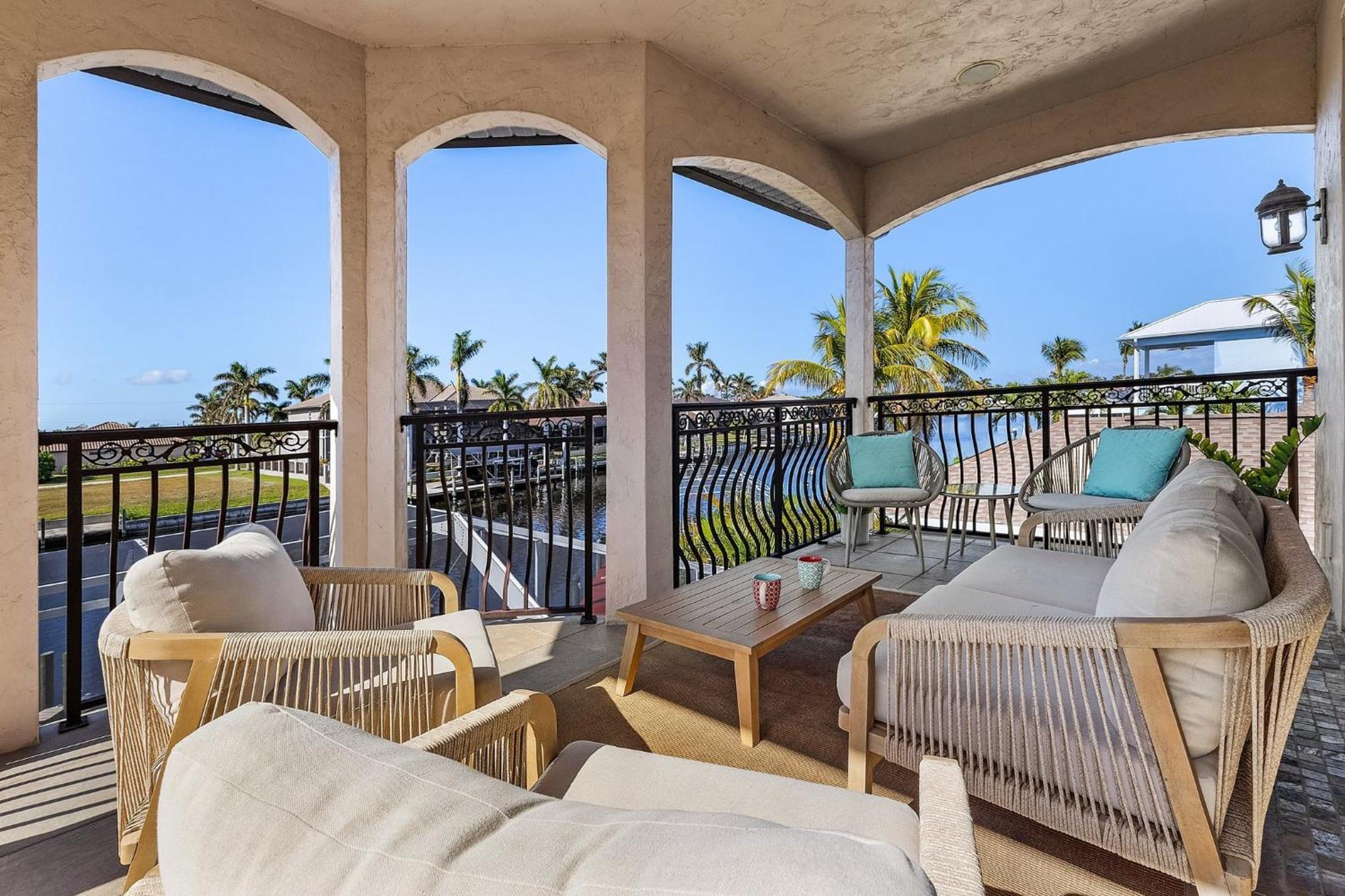 Holiday home Stunning Luxury! Gulf Access, Pool Table - Harbour Haven - Roelens