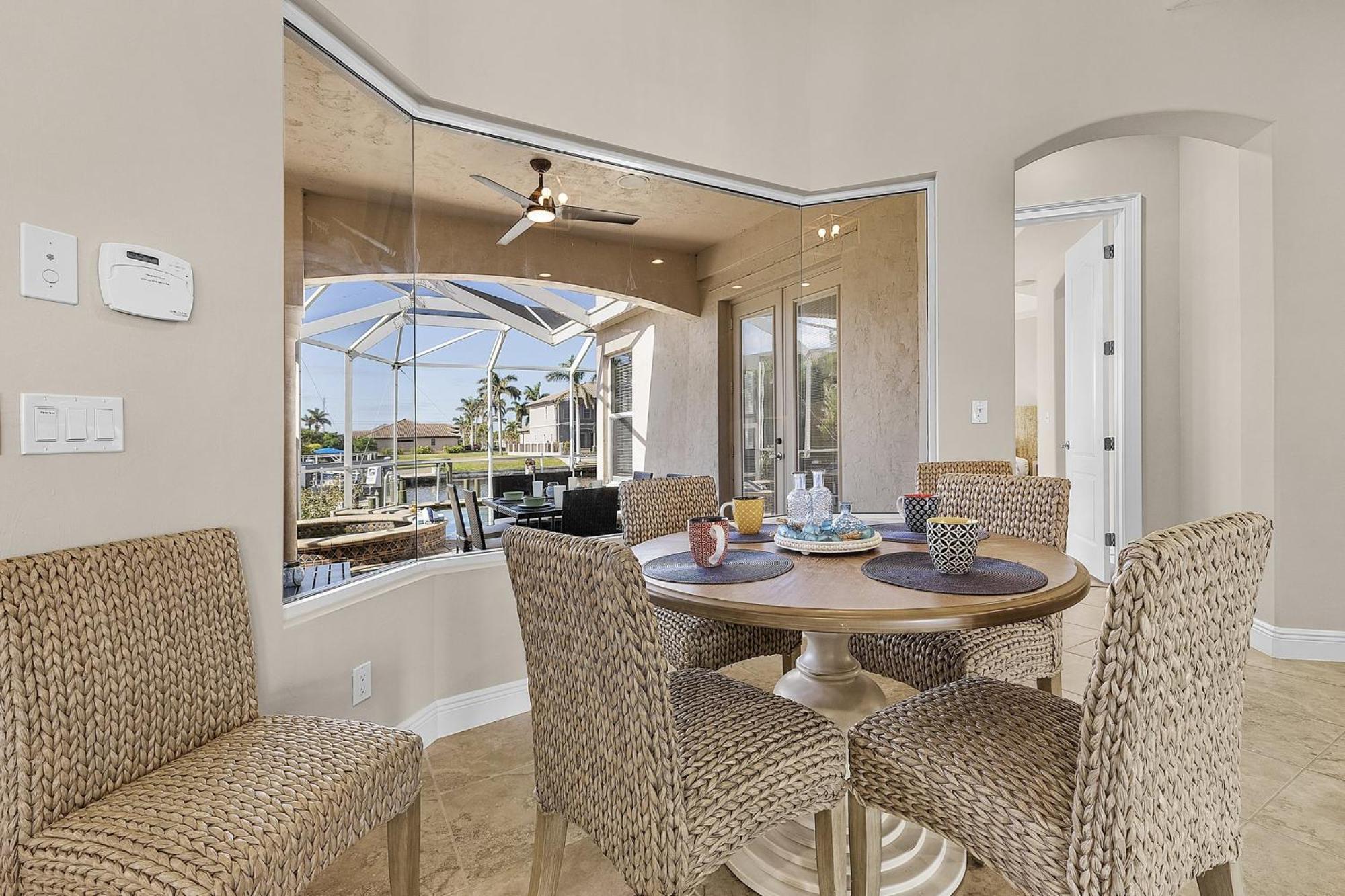 Stunning Luxury! Gulf Access, Pool Table - Harbour Haven - Roelens * Cape Coral