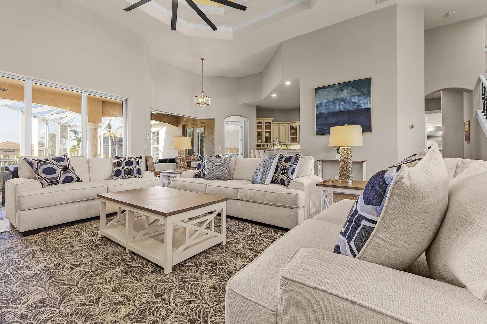 Stunning Luxury! Gulf Access, Pool Table - Harbour Haven - Roelens