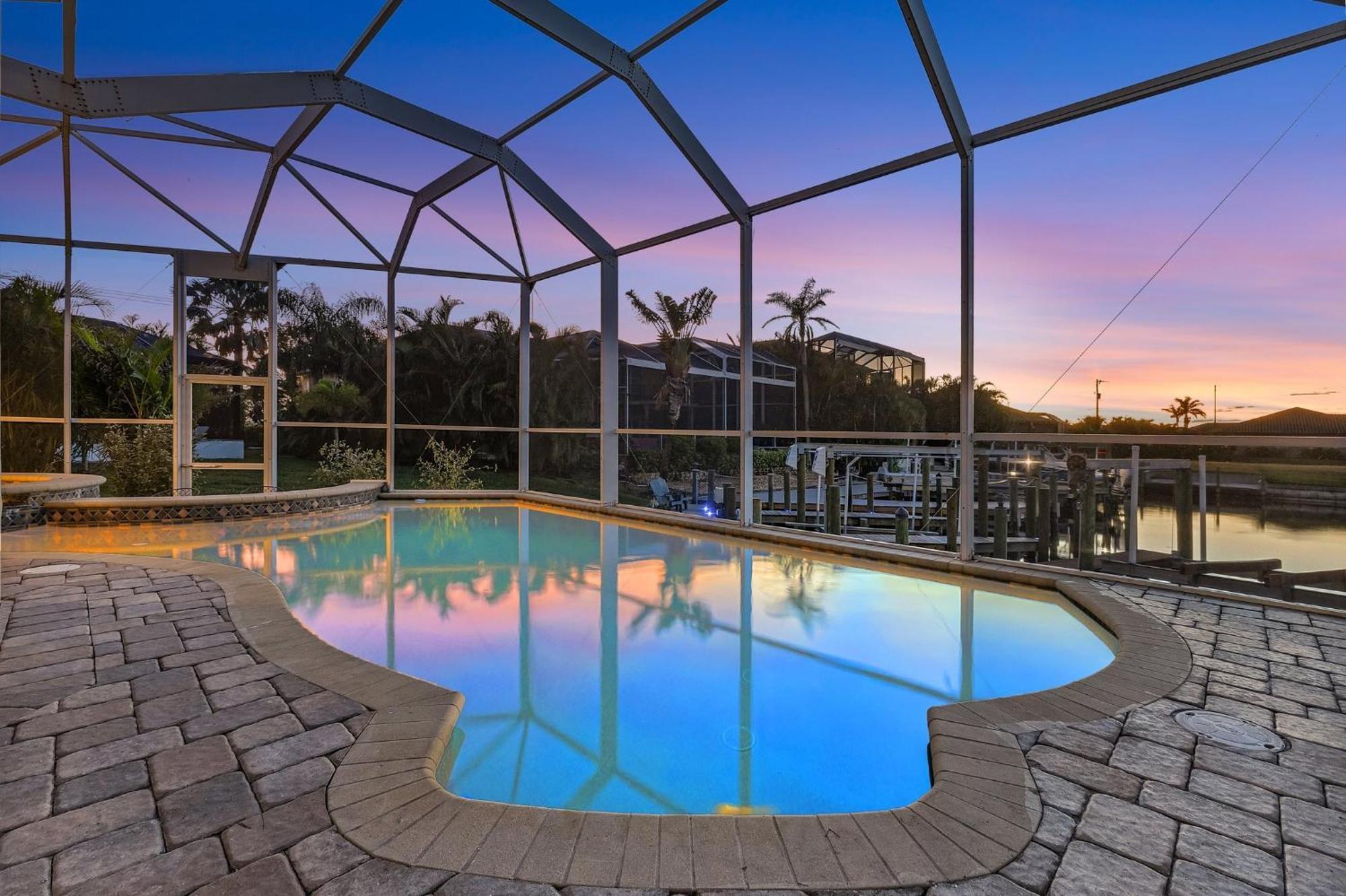 Holiday home Stunning Luxury! Gulf Access, Pool Table - Harbour Haven - Roelens