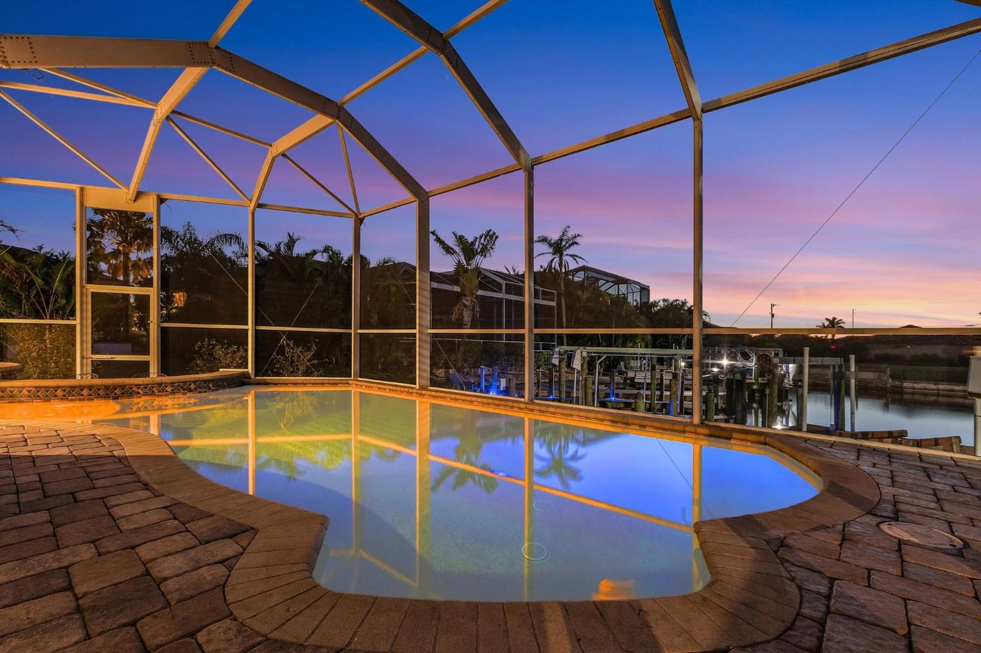 Stunning Luxury! Gulf Access, Pool Table - Harbour Haven - Roelens