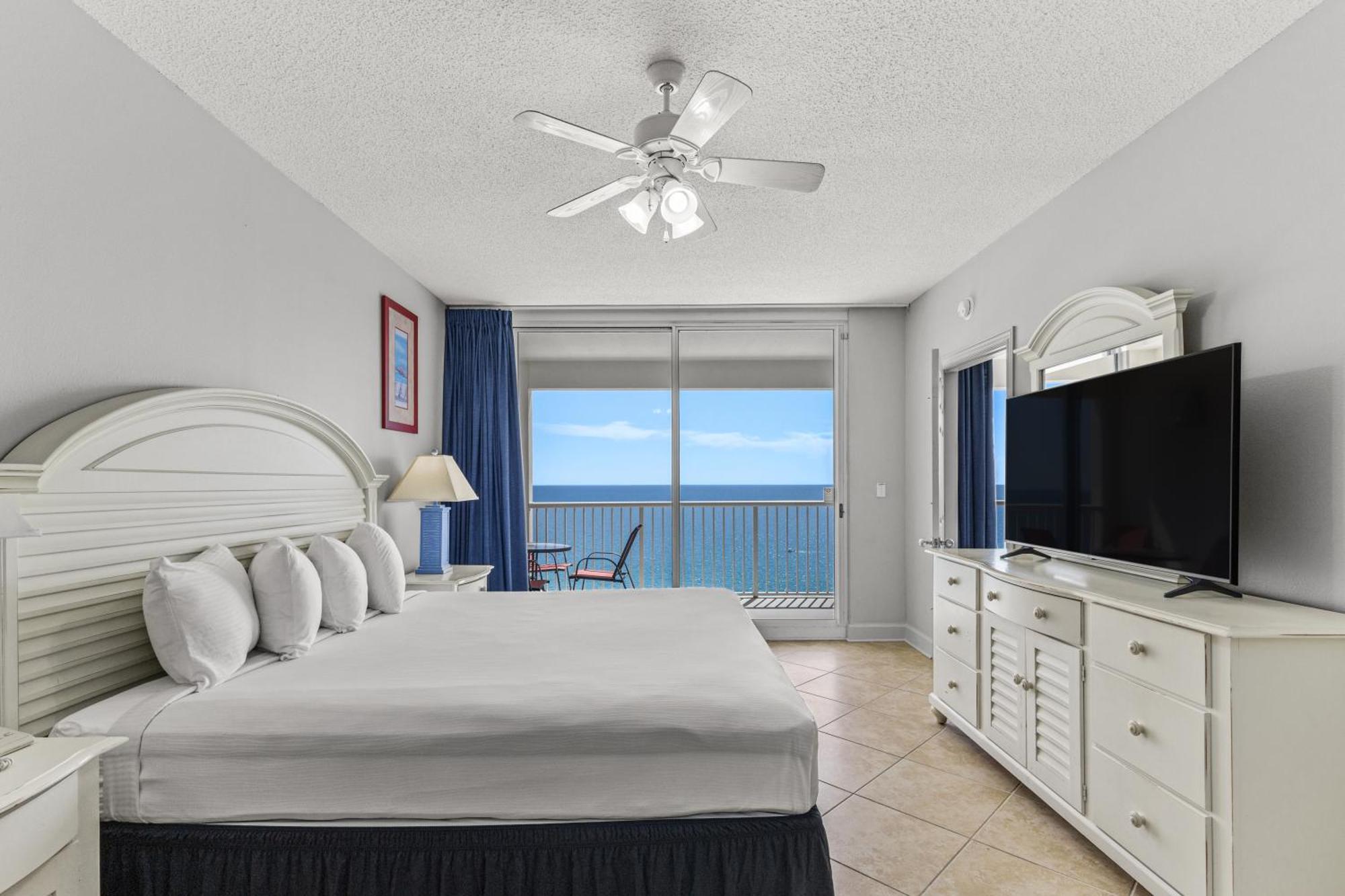 Resort Official Majestic - Over 60 Units - Ocean Front, Panama Beach, Fl 4*