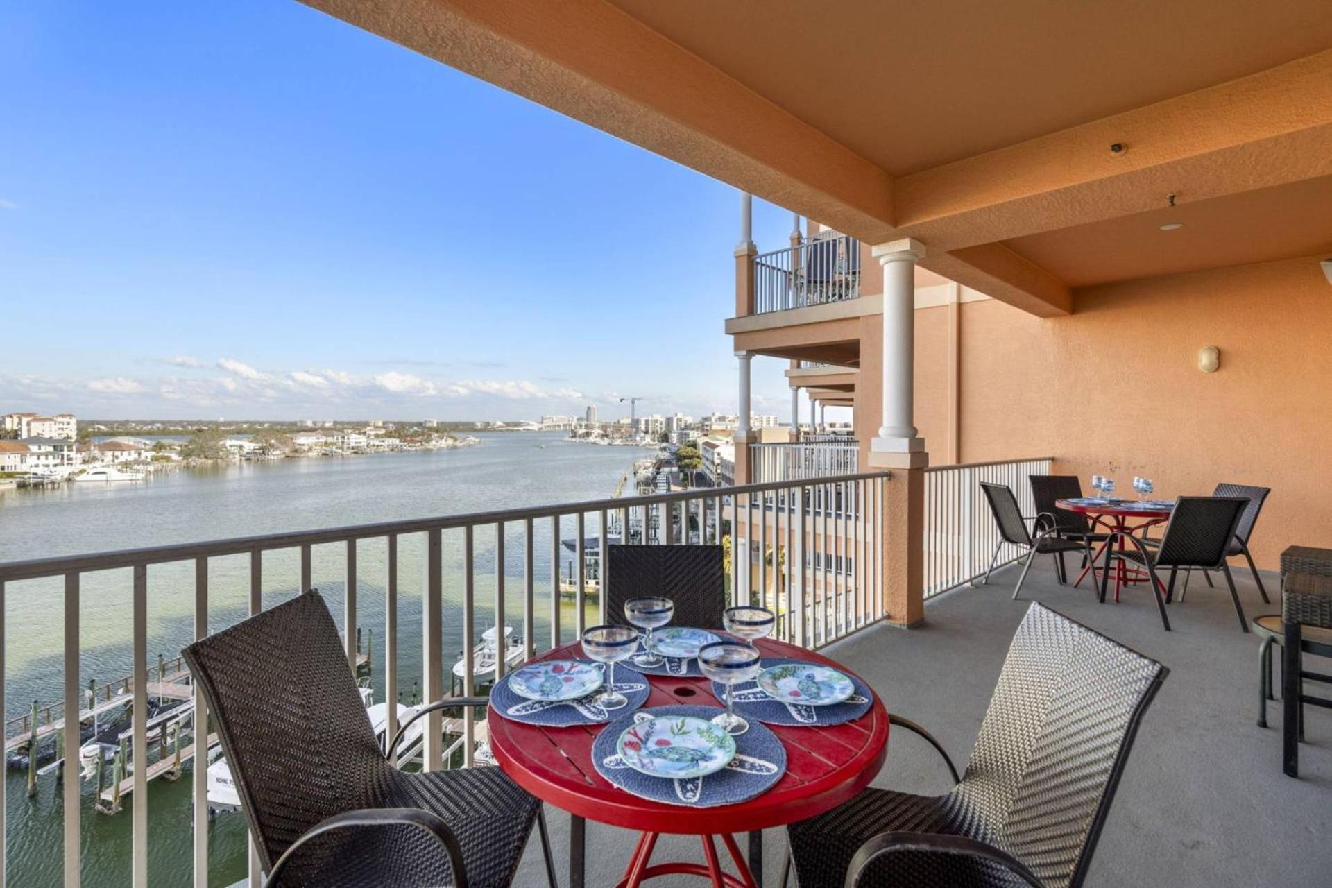603 Harborview Grande