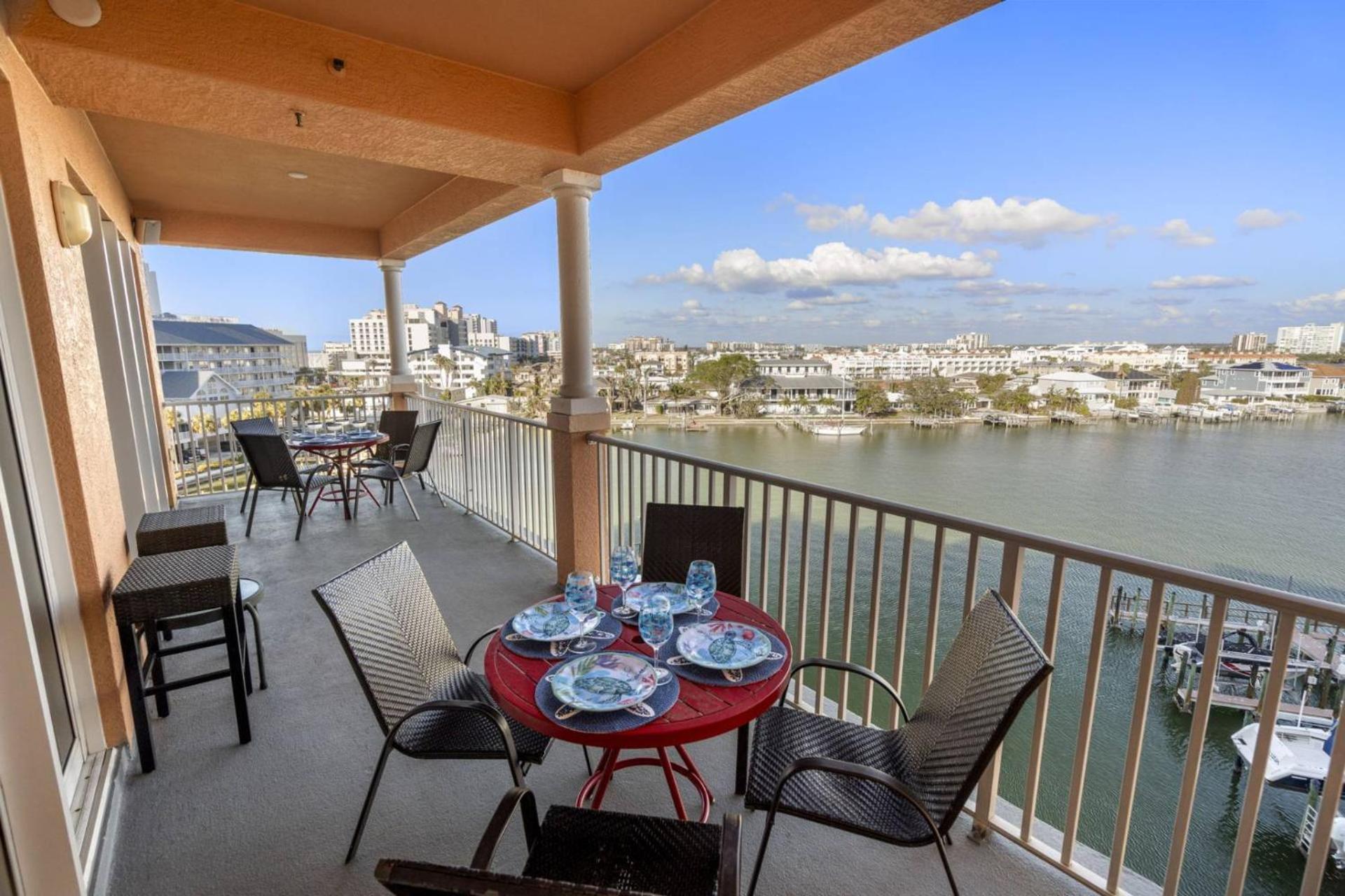 603 Harborview Grande