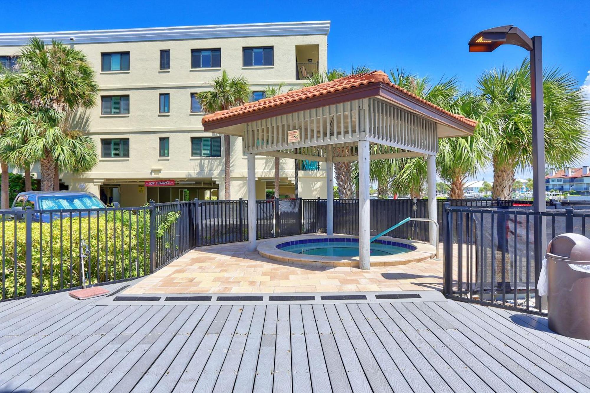 Holiday home Land's End 7-305 Front St. Pete Beach