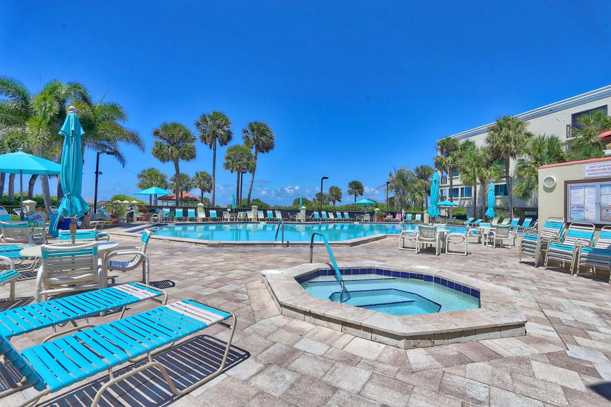 Land's End 7-305 Front Holiday home St. Pete Beach