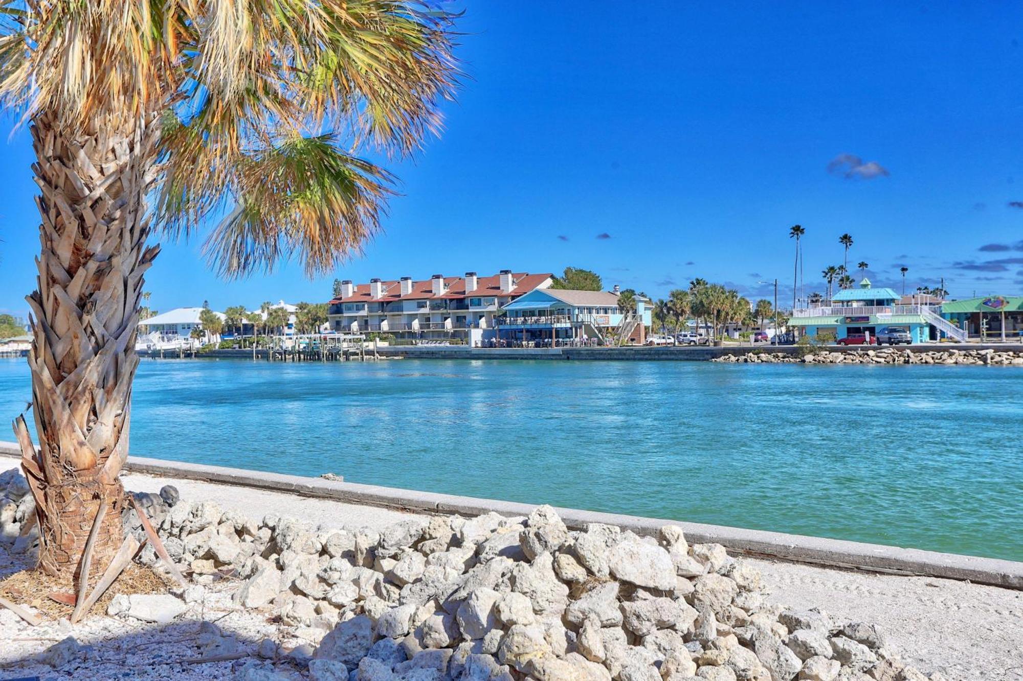Land's End 7-305 Front Holiday home St. Pete Beach