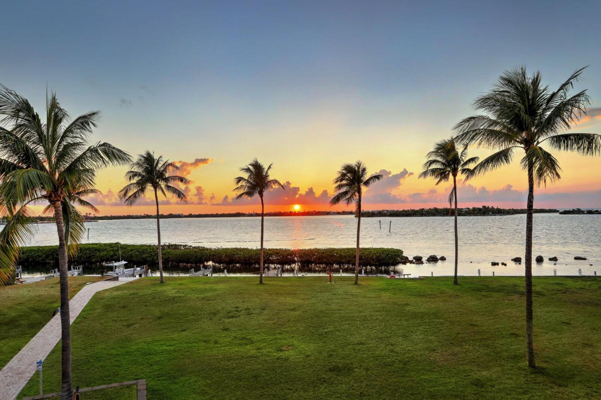 Waterfront Luxury 62 With Sunset Views And Boat Slip