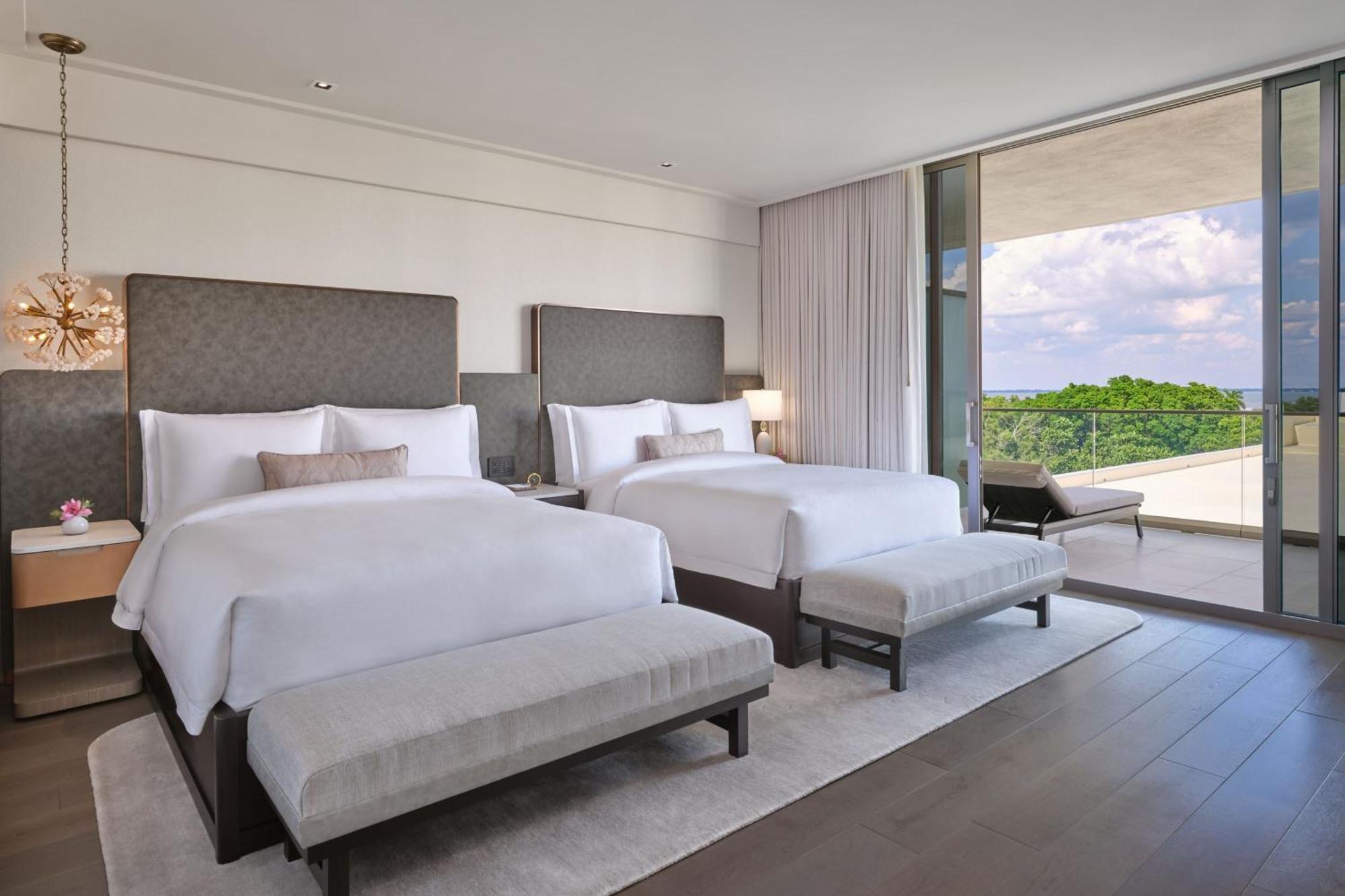Hotel The St Regis Longboat Key