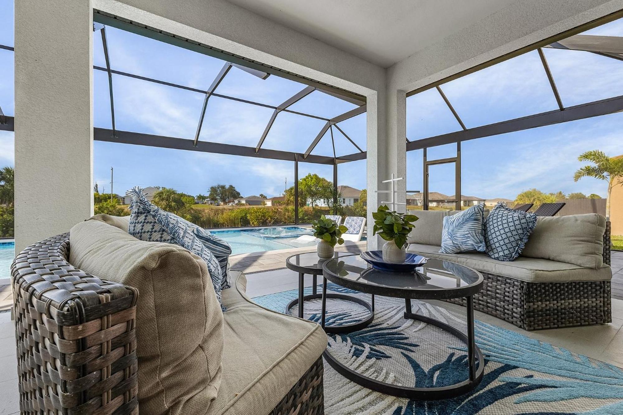 Brand New & Luxurious, Sunsets, Heated Pool & - Palm Breeze - Roelens *
