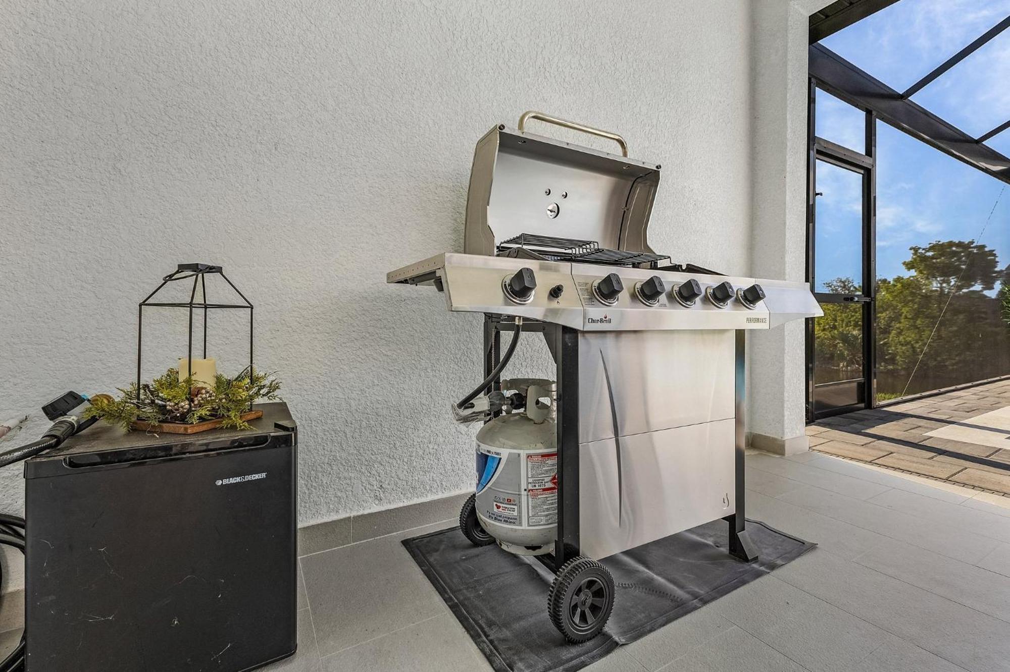 Brand New & Luxurious, Sunsets, Heated Pool & - Palm Breeze - Roelens Cape Coral