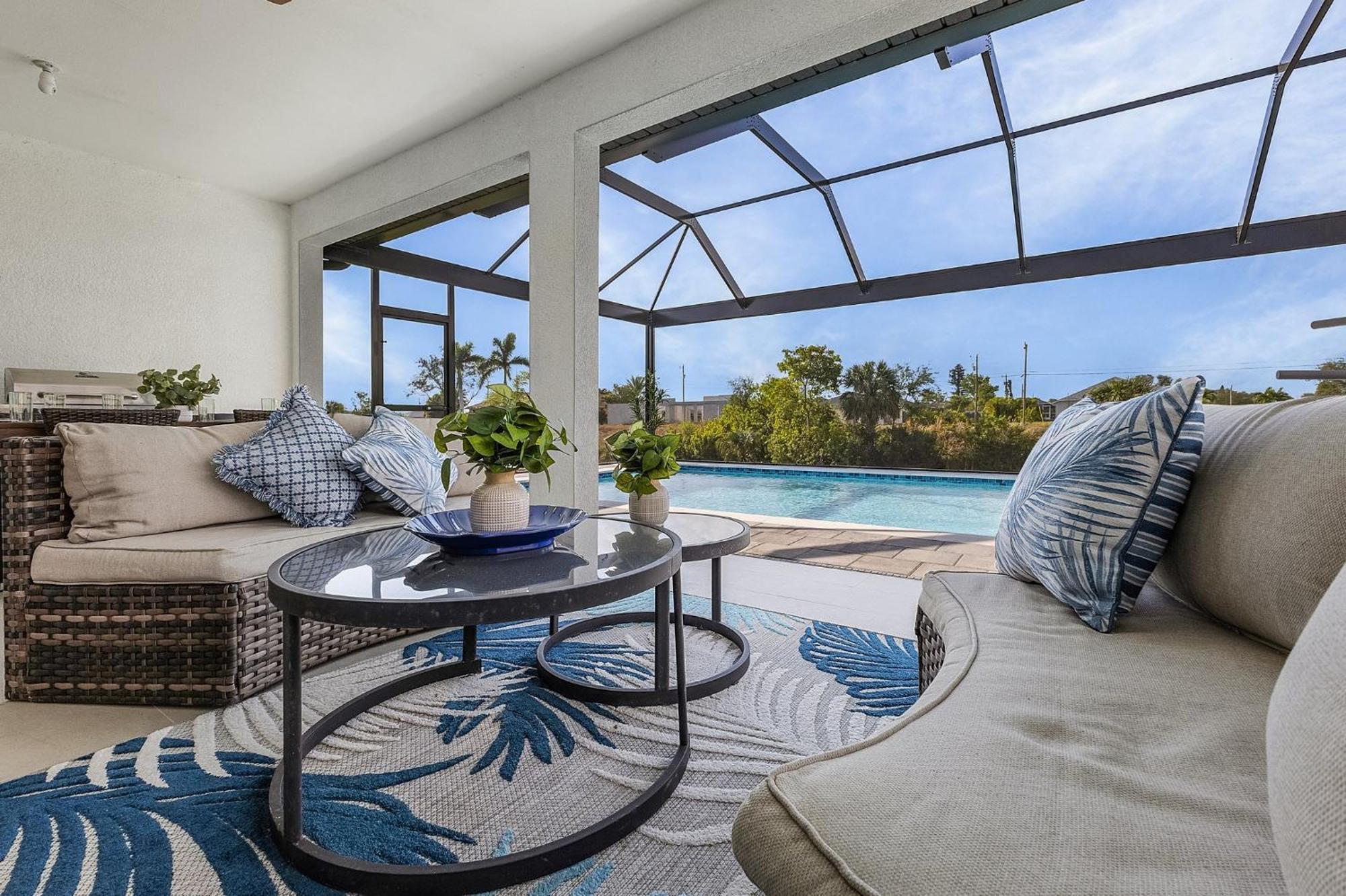 Brand New & Luxurious, Sunsets, Heated Pool & - Palm Breeze - Roelens Cape Coral