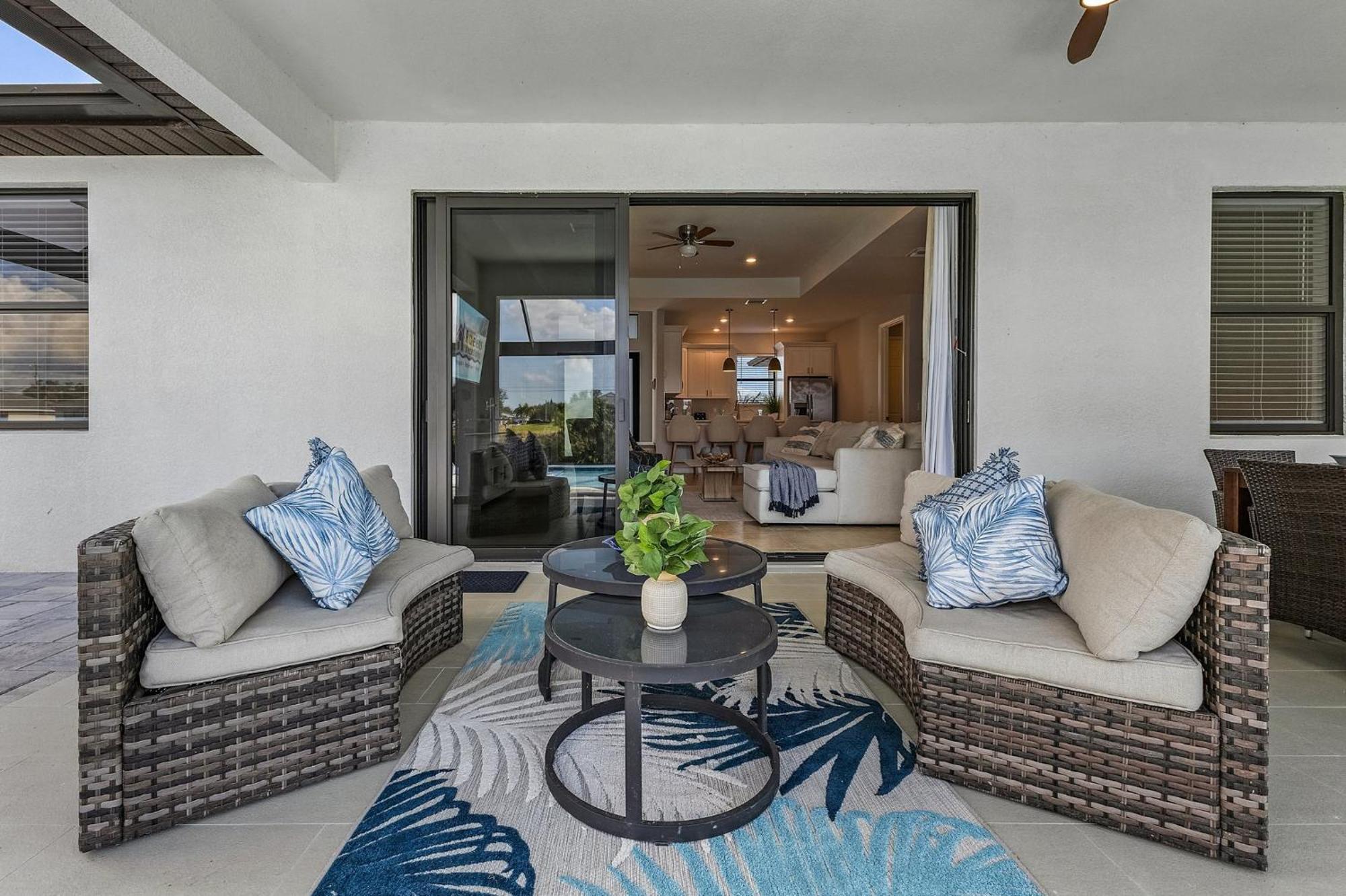 Brand New & Luxurious, Sunsets, Heated Pool & - Palm Breeze - Roelens