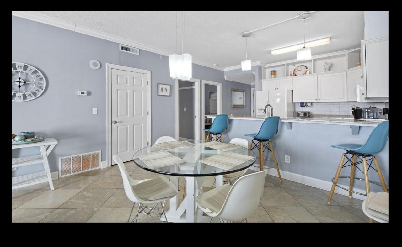 Beautiful Beachfront Views - The Retreat At Emerald Isle