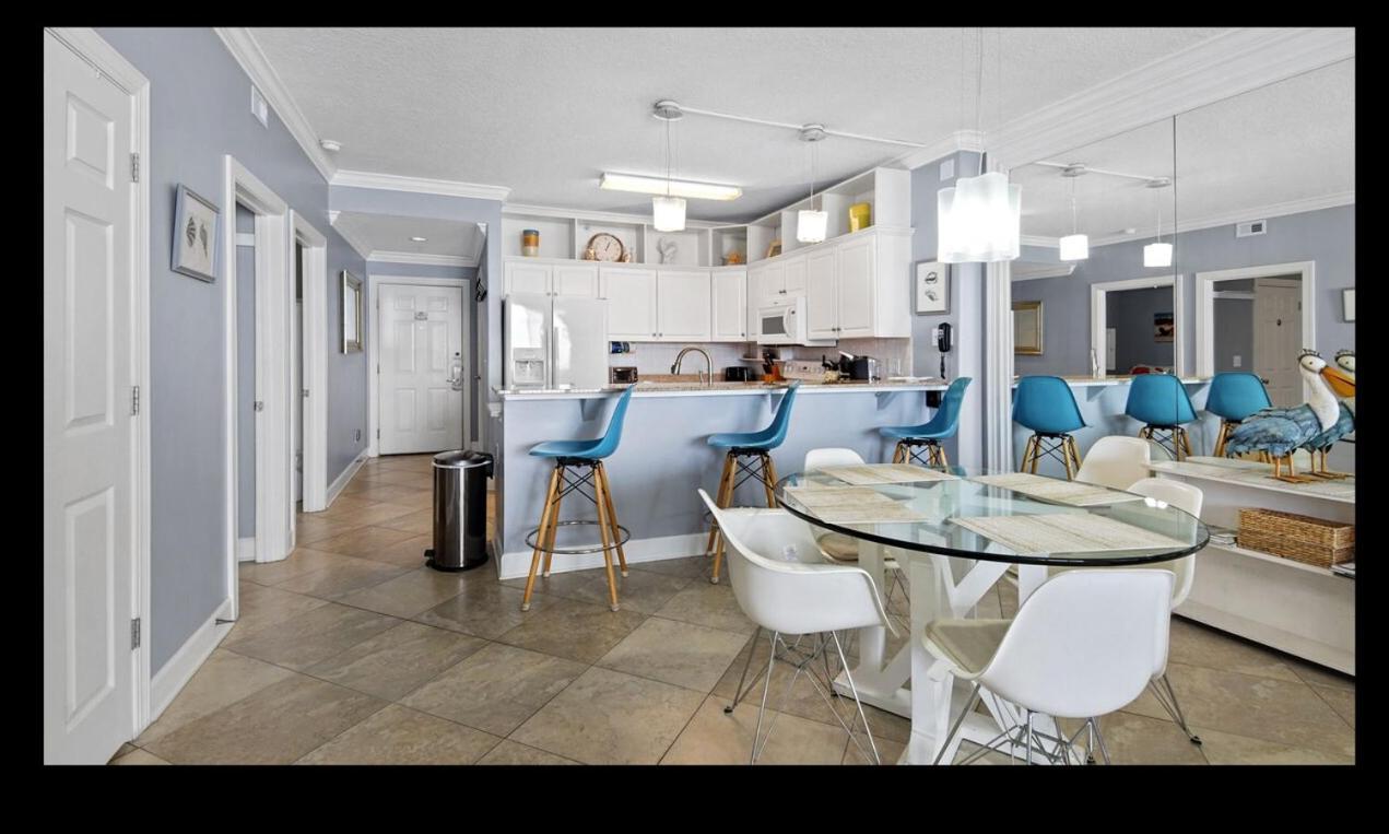 Aparthotel Beautiful Beachfront Views - The Retreat At Emerald Isle *