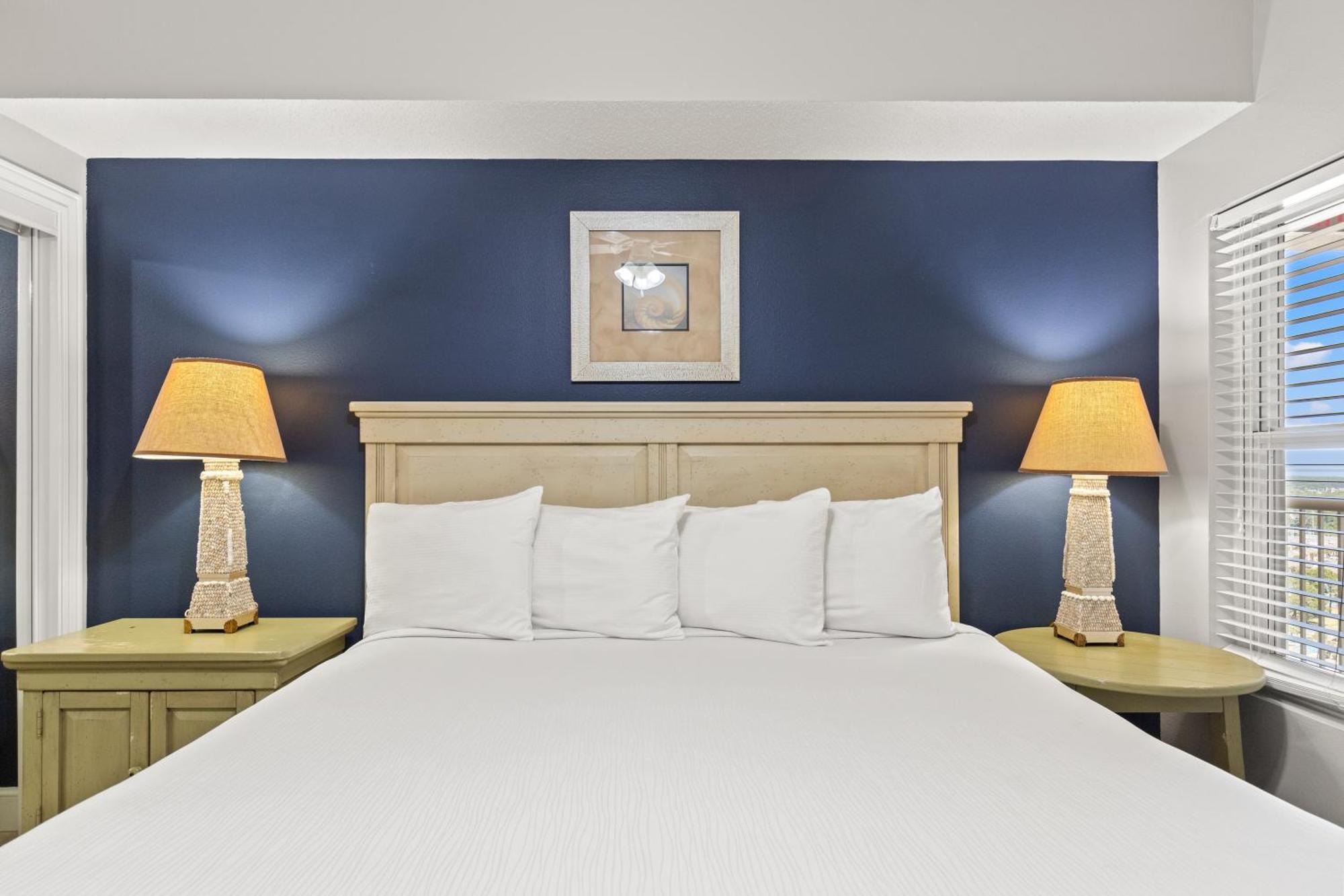 Official Majestic - Over 60 Units - Ocean Front, Panama Beach, Fl Resort