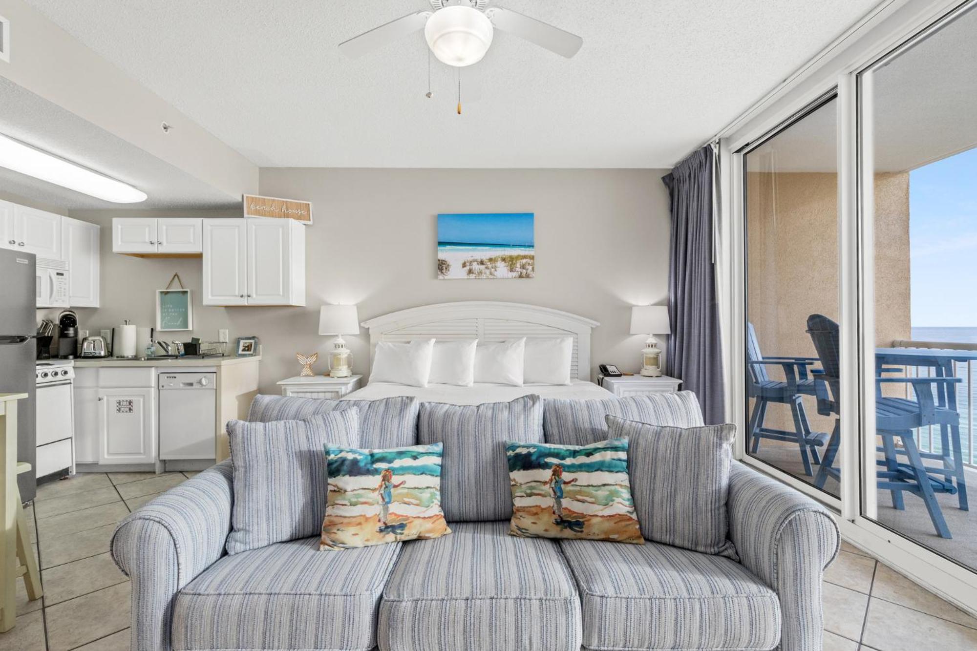 Resort Official Majestic - Over 60 Units - Ocean Front, Panama Beach, Fl