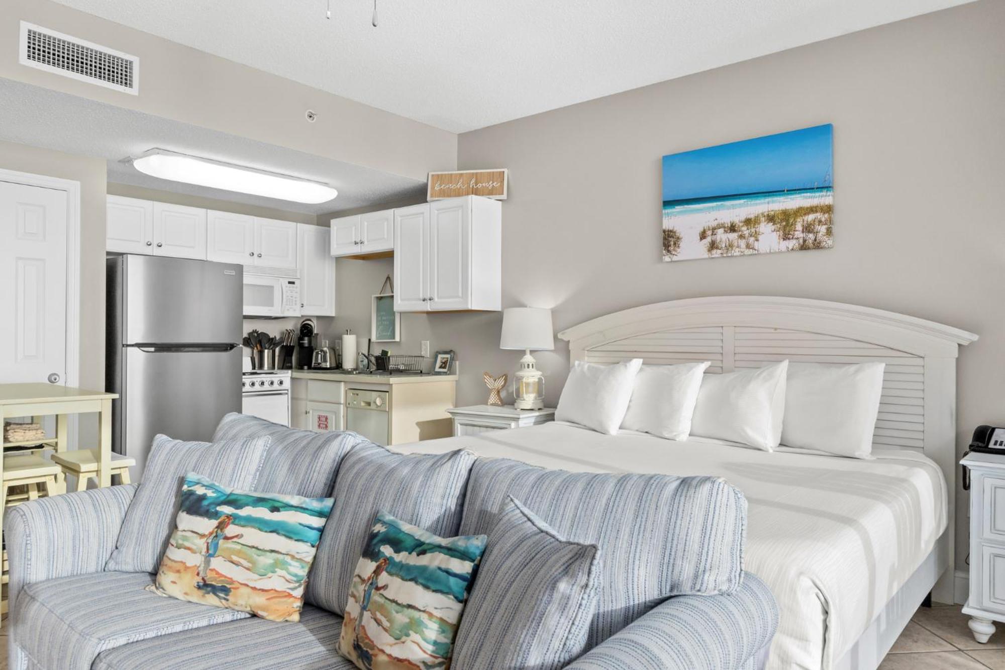 Official Majestic - Over 60 Units - Ocean Front, Panama Beach, Fl