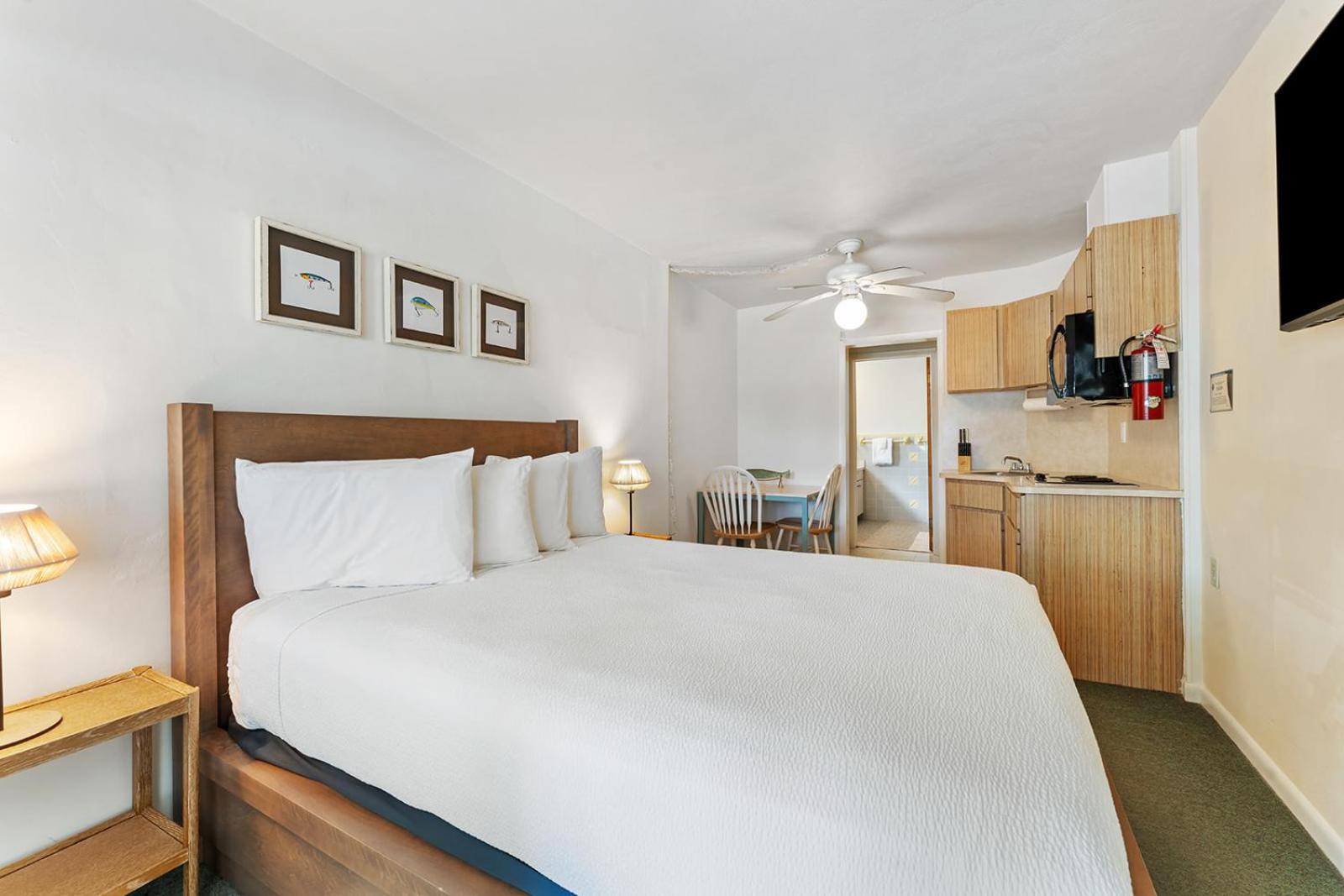 Parmer's Resort