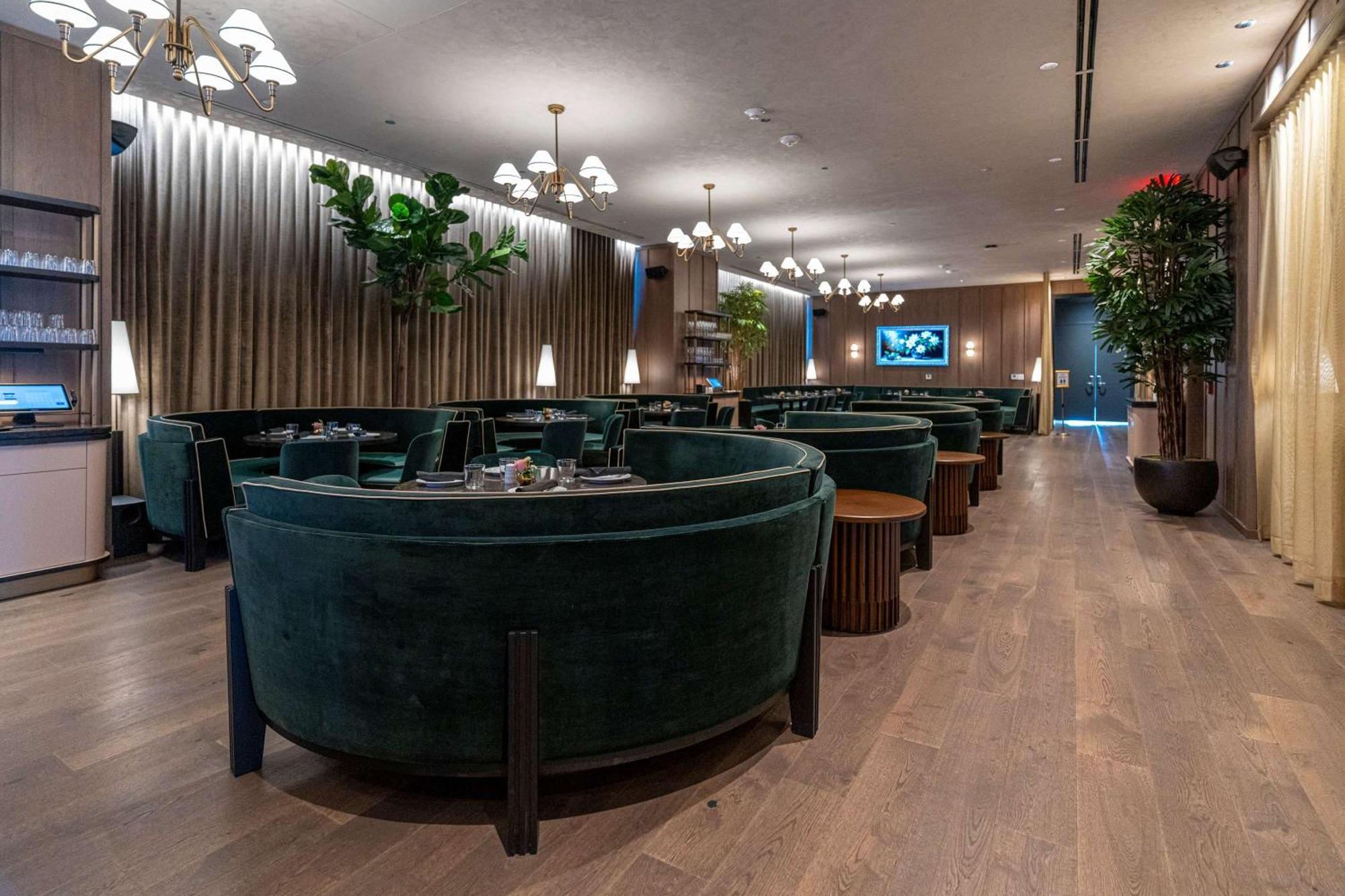 Bayside Breeze - Luxury Downtown