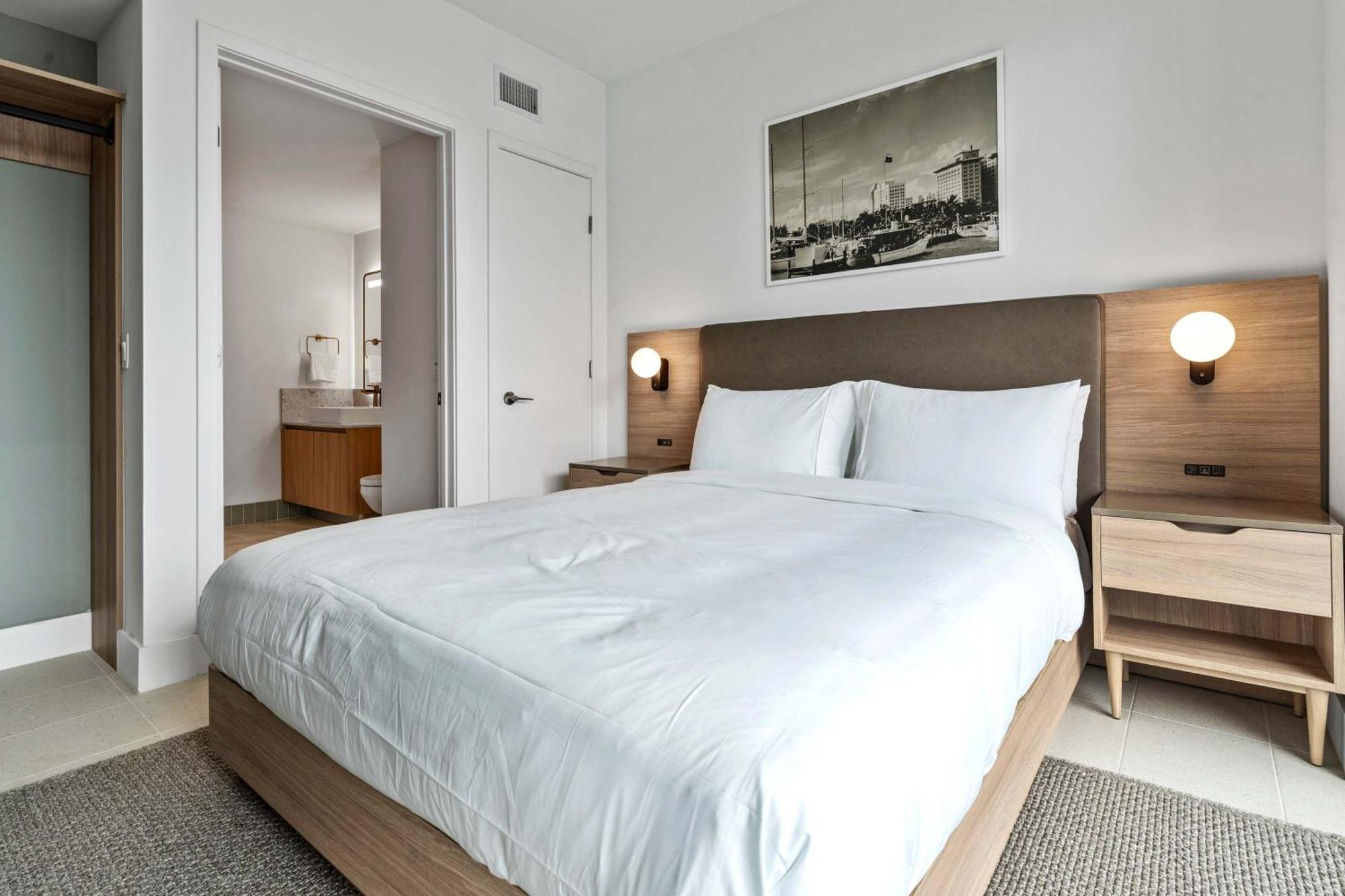 Bayside Breeze - Luxury Downtown Miami