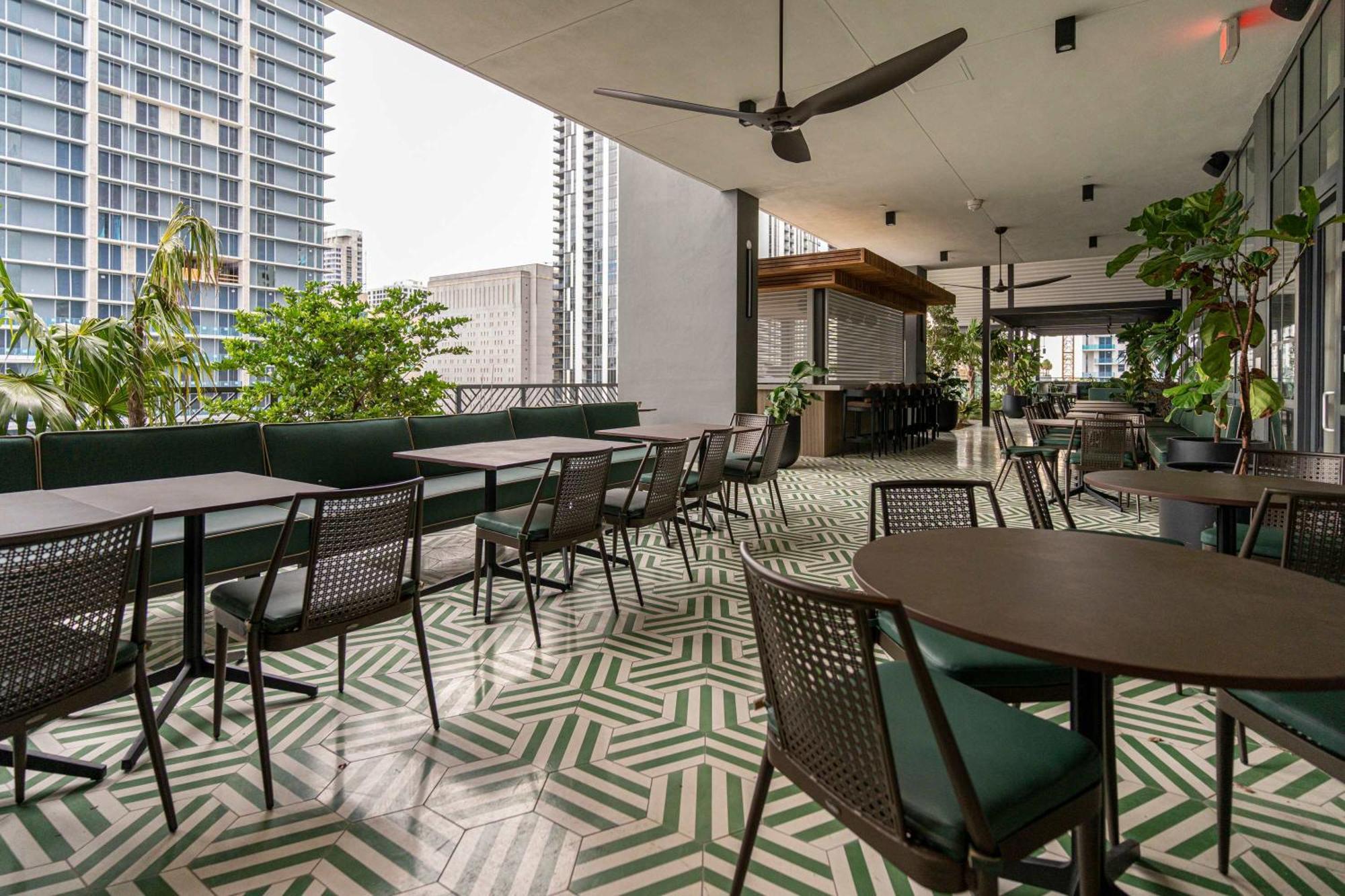 Apartment Bayside Breeze - Luxury Downtown *