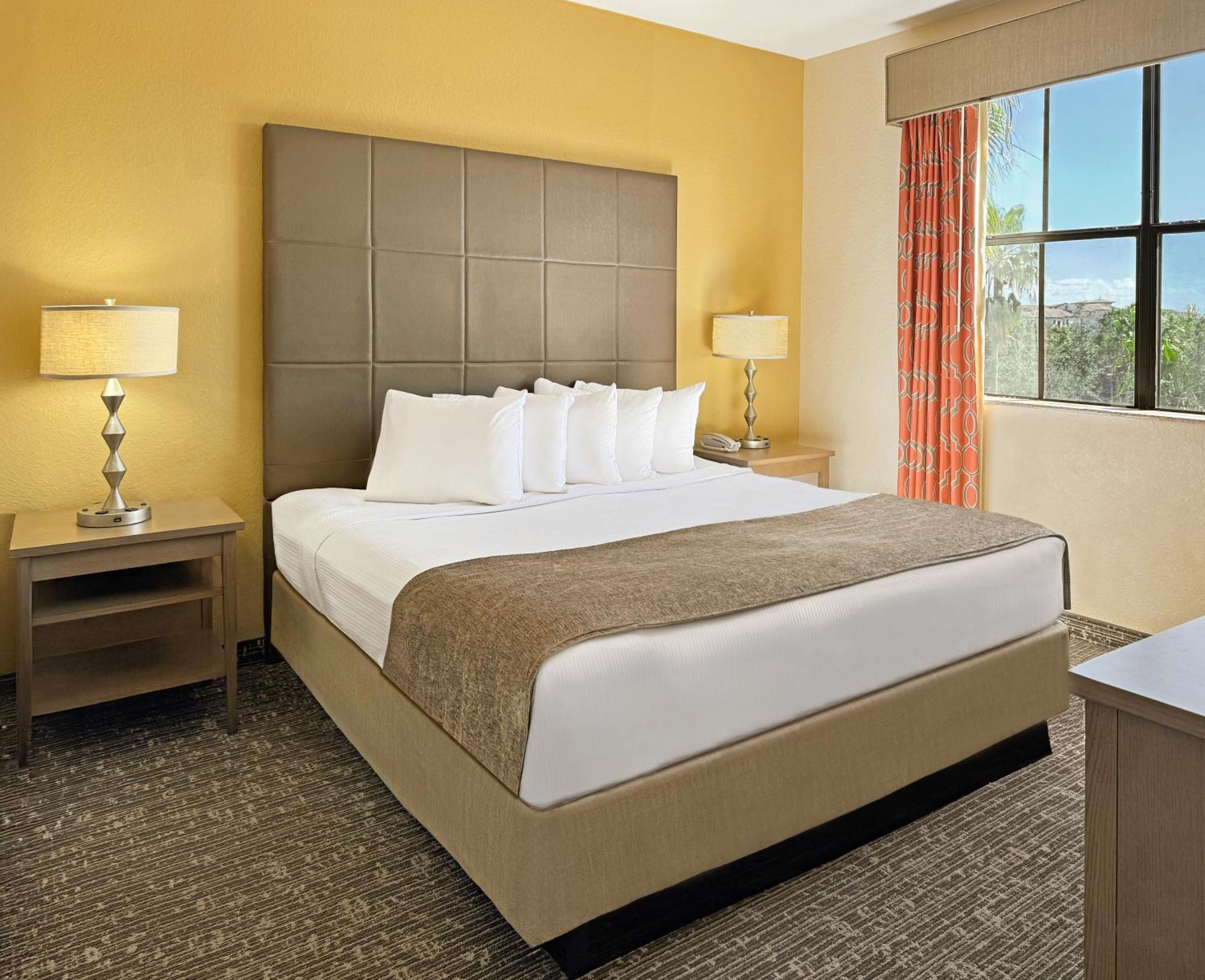 Resort Floridays Orlando Two & Three Bed