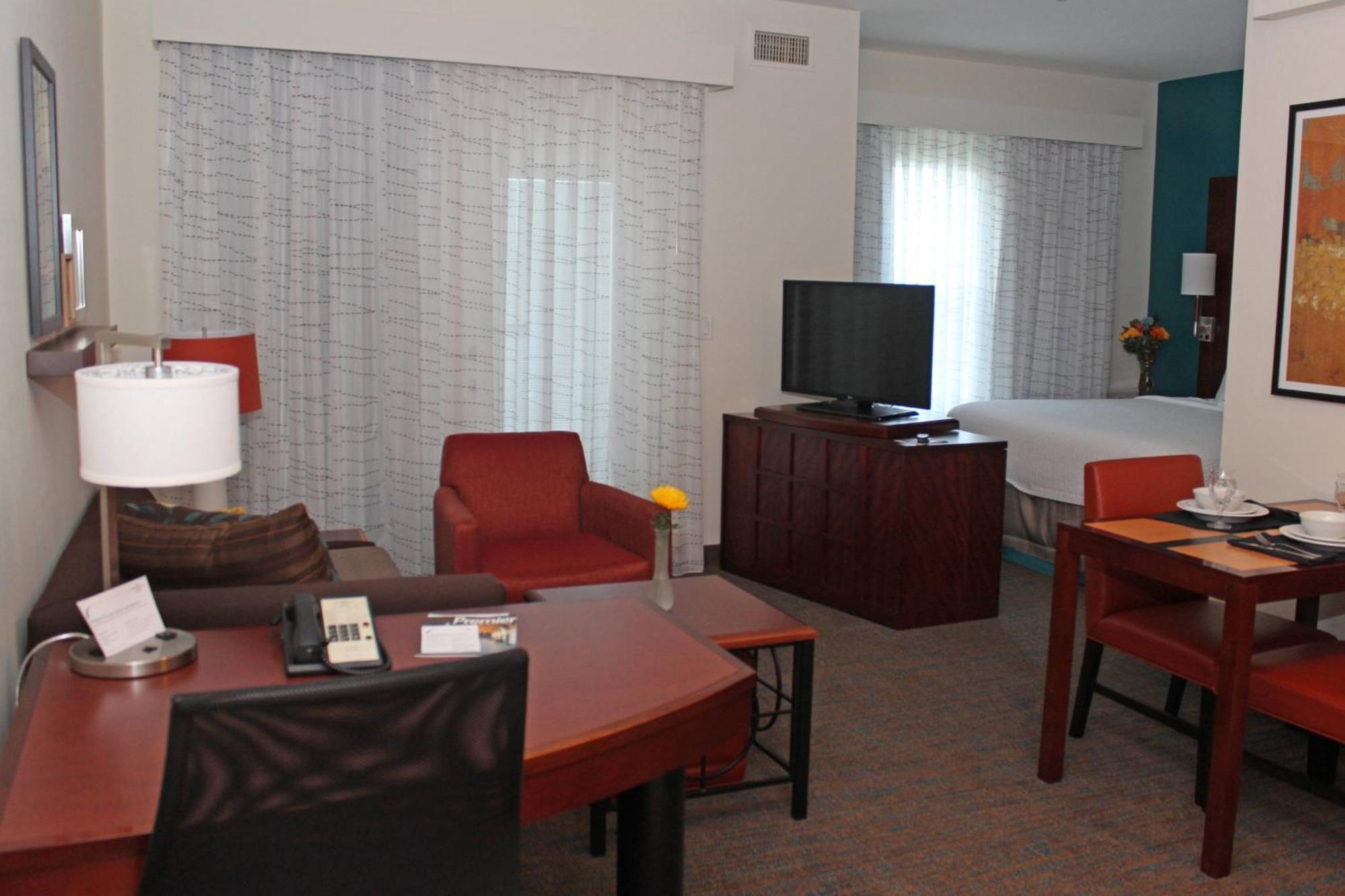 By Marriott Hotel 3*