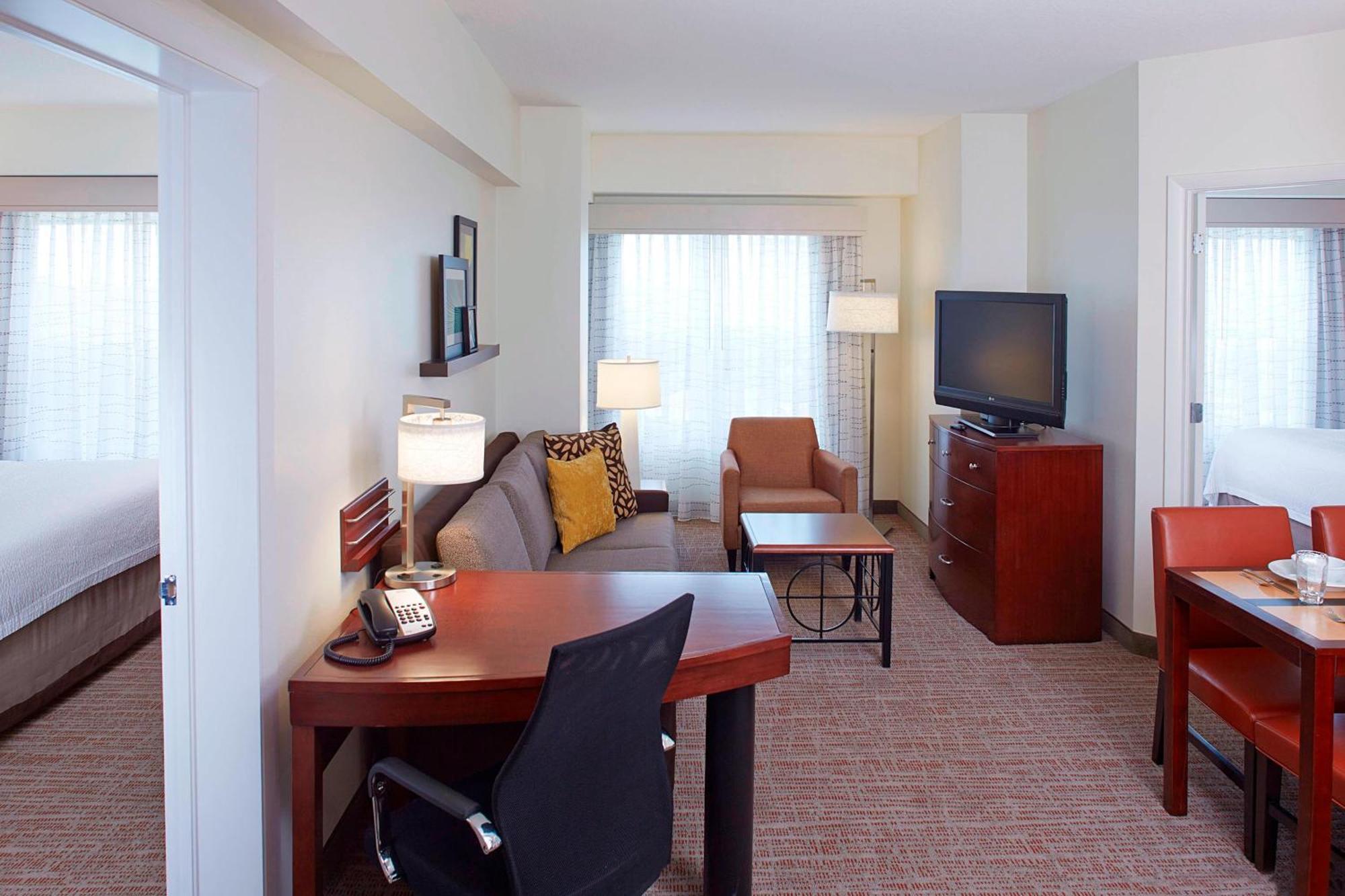 Hotel By Marriot Downtown