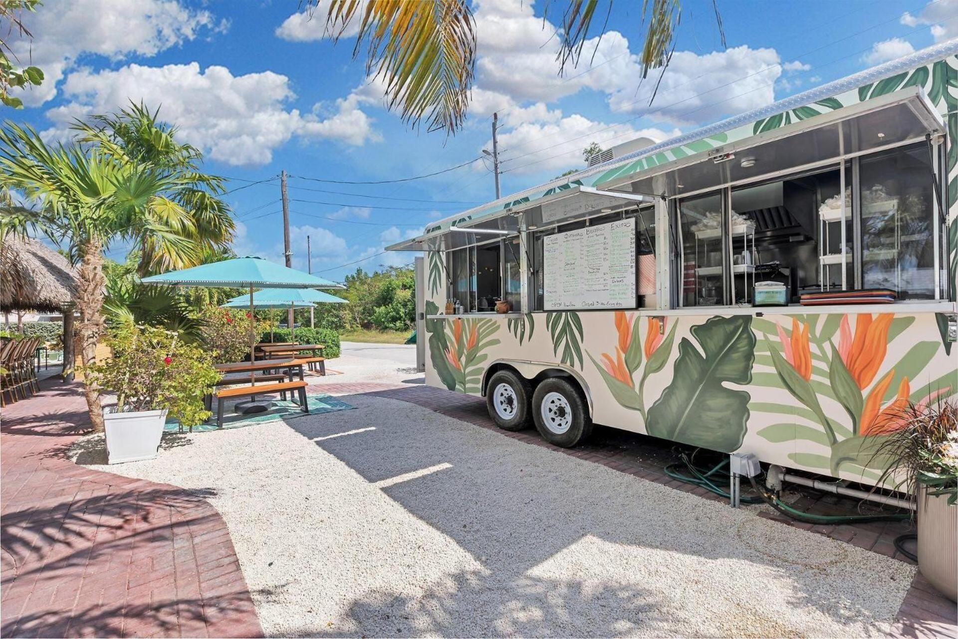 Tropical Holiday home Marathon