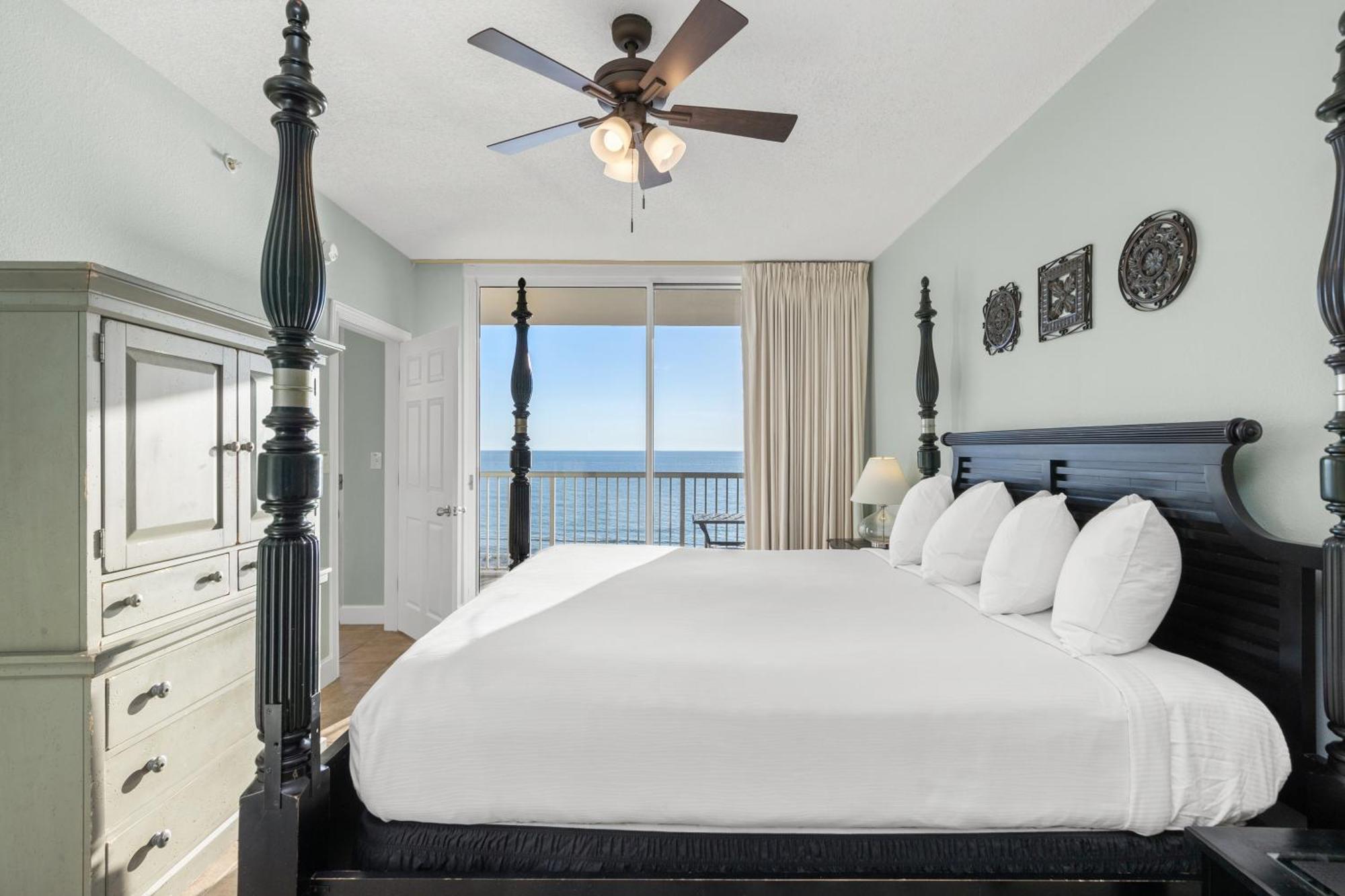 Resort Official Majestic - Over 60 Units - Ocean Front, Panama Beach, Fl