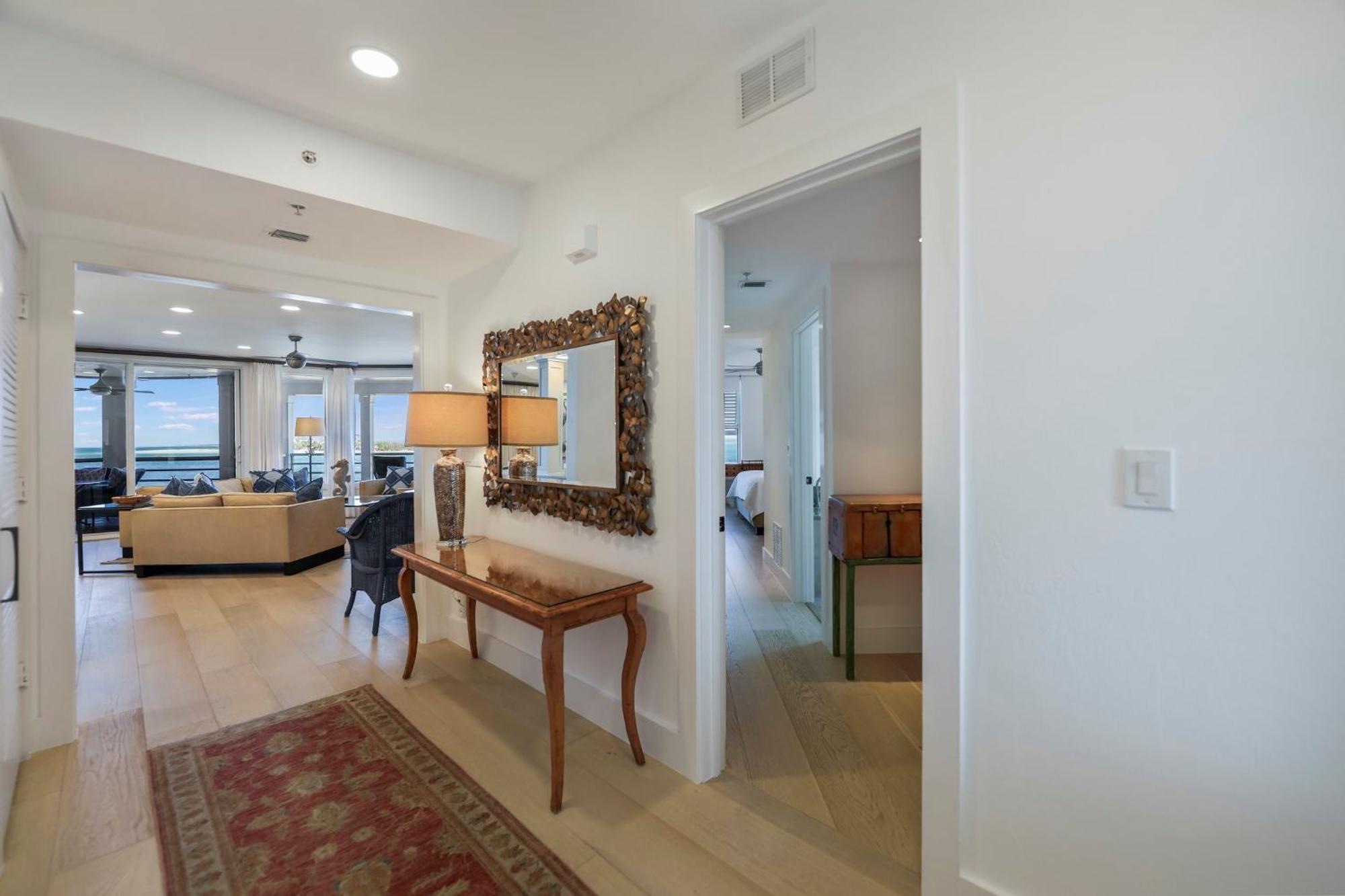 South Seas Lands End 1617 Apartment