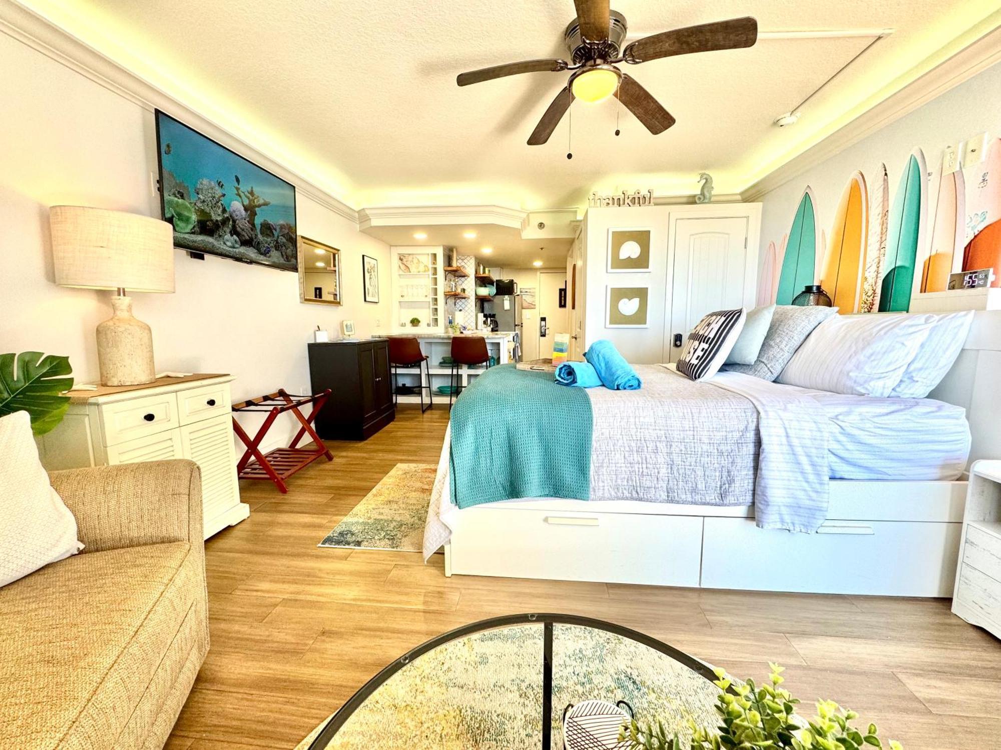 Open For 2025 Bikeweek - Luxury Beachfront - Private Balcony With Ocean View - Heated Pool - Hot Tub - Tiki Bar - Sauna