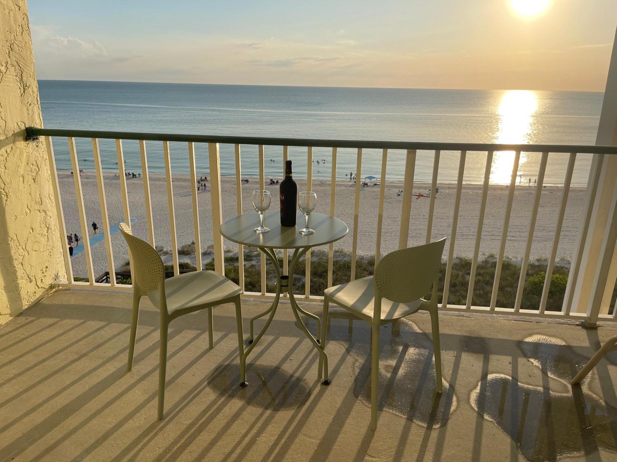 Oceanfront On The * Marco Island