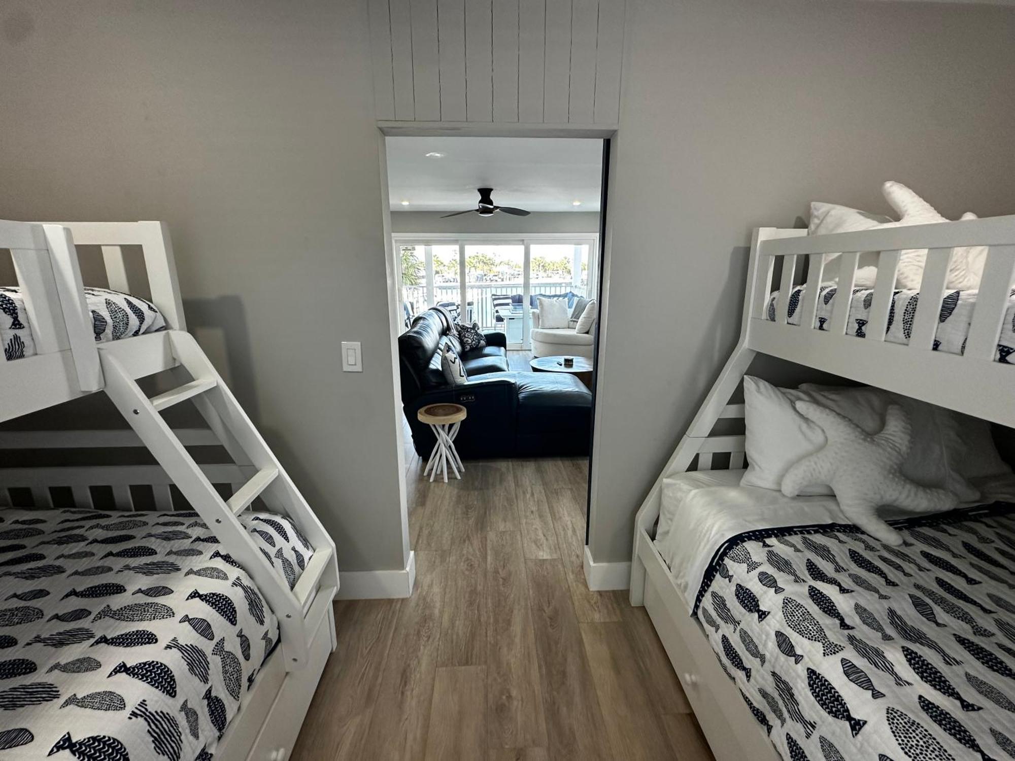 Chadwick Cove Marina Aparthotel