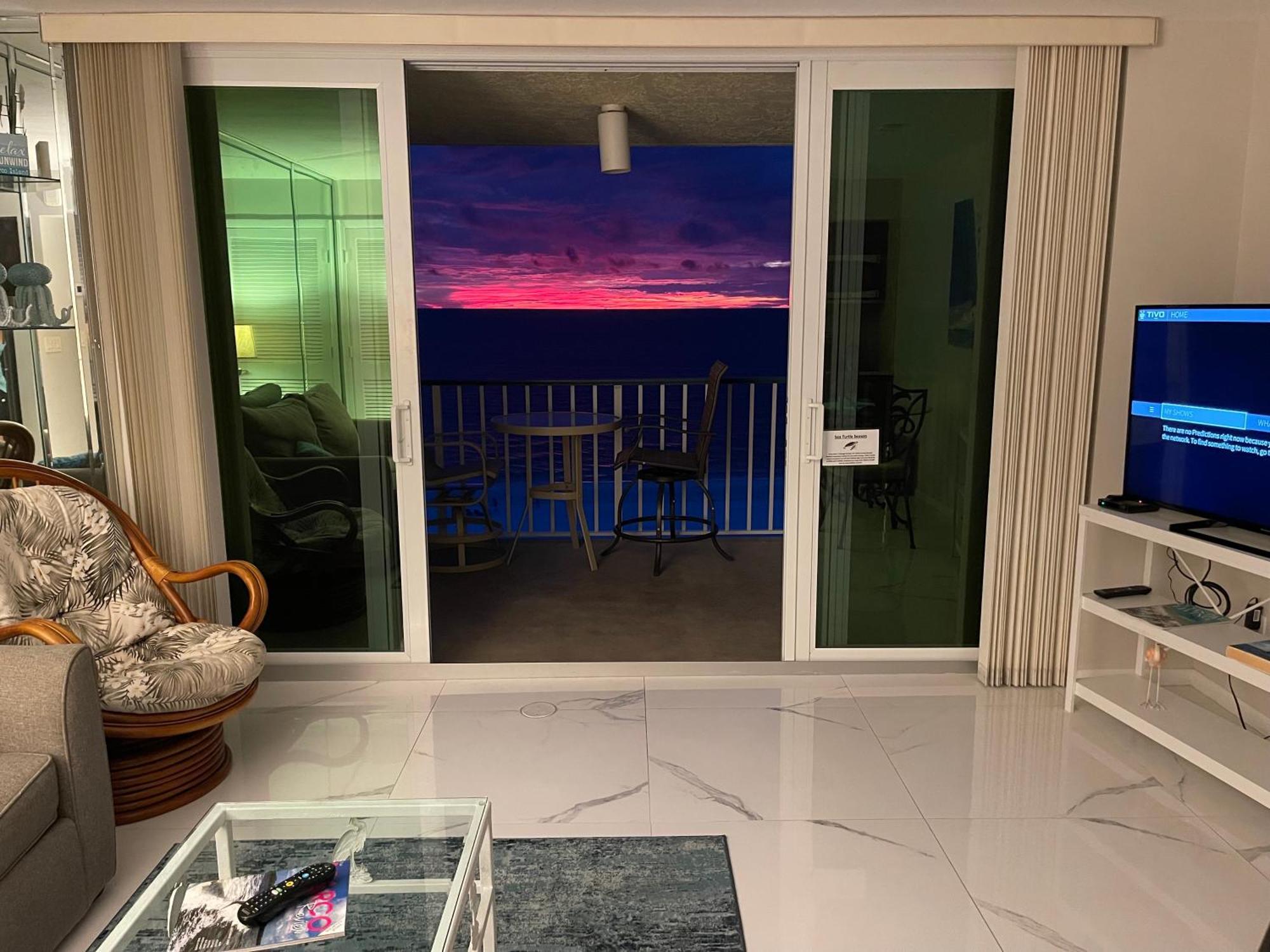 Aparthotel Oceanfront On The *