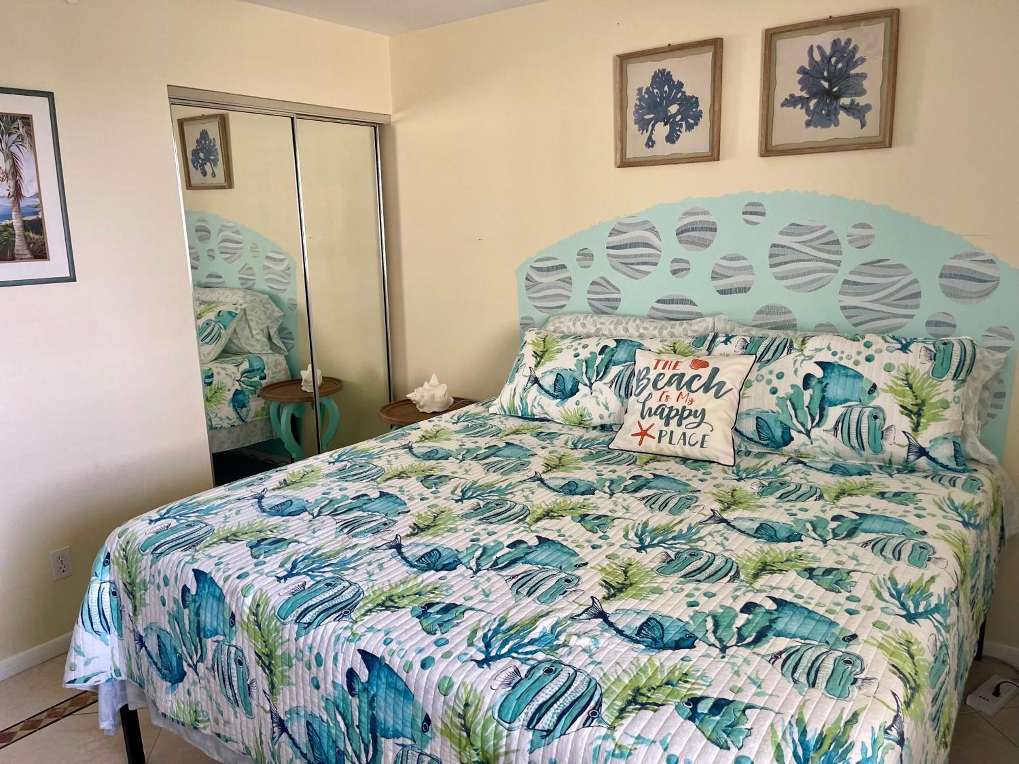 Oceanfront On The Aparthotel *