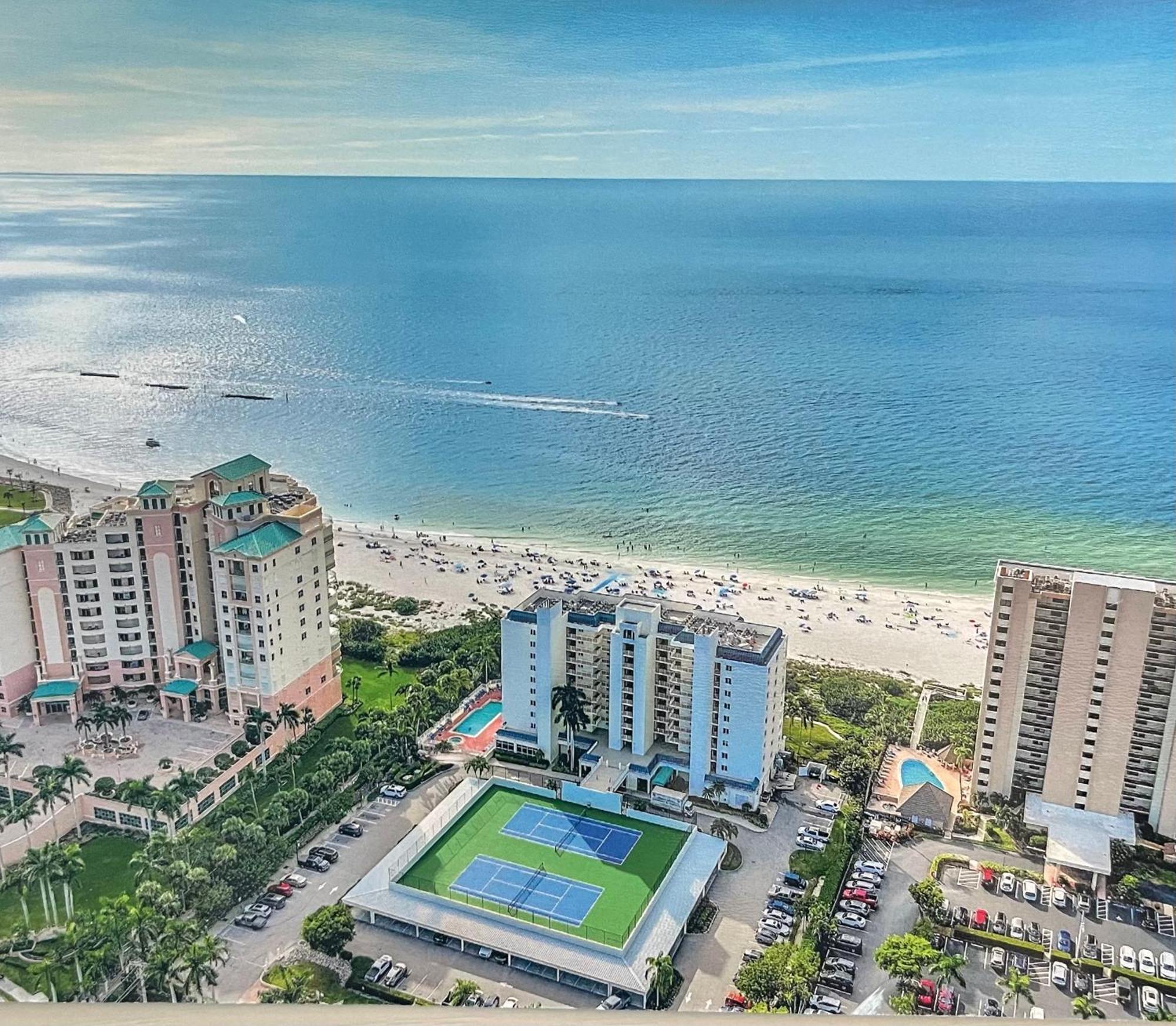 Oceanfront On The * Marco Island