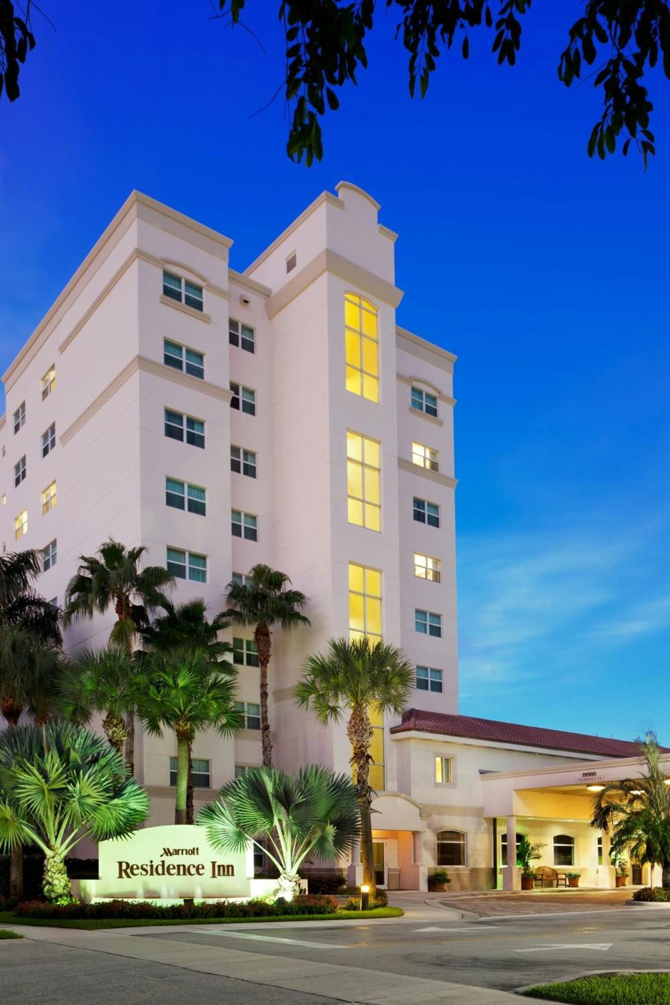 By Marriott Miami Mall Hotel Aventura
