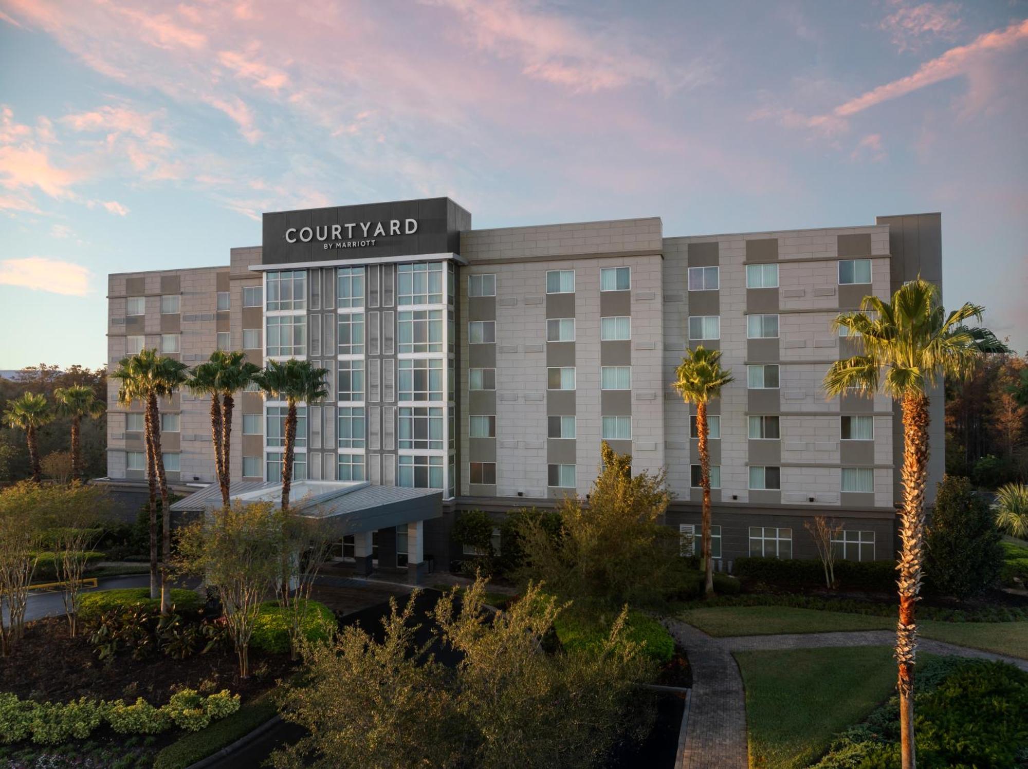 Courtyard By Marriott Orlando South/grande Lakes Area Hotel