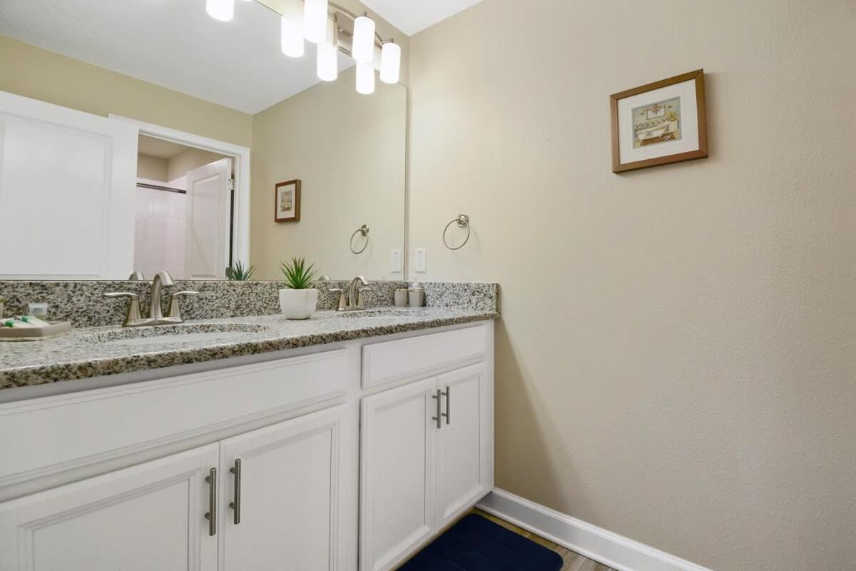 Four Bedrooms With Pool 3079 Kissimmee