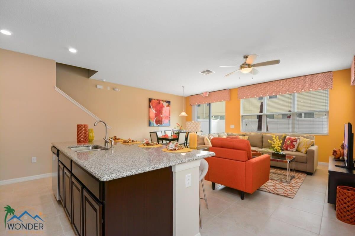 Four Bedrooms Townhome 5126k Holiday home
